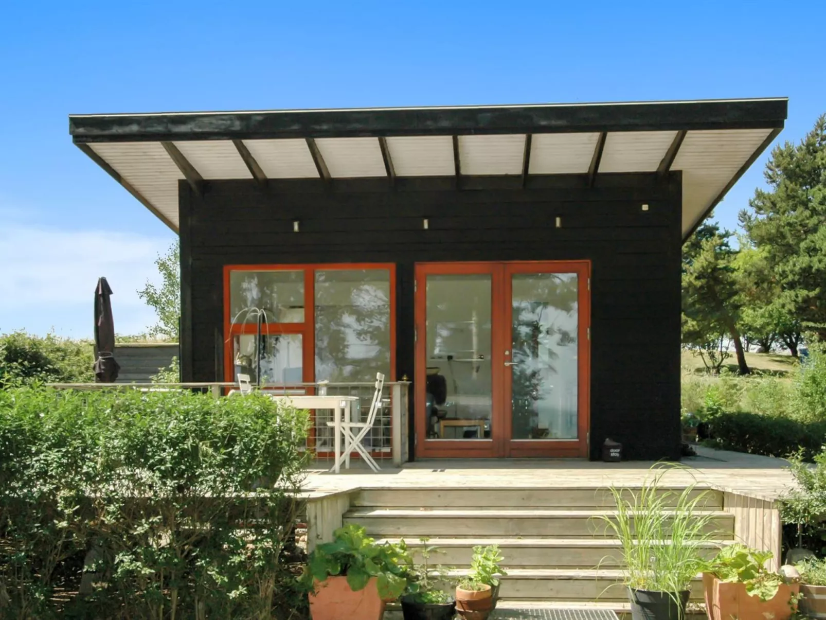 "Pirjo" - 50m from the sea-Outside