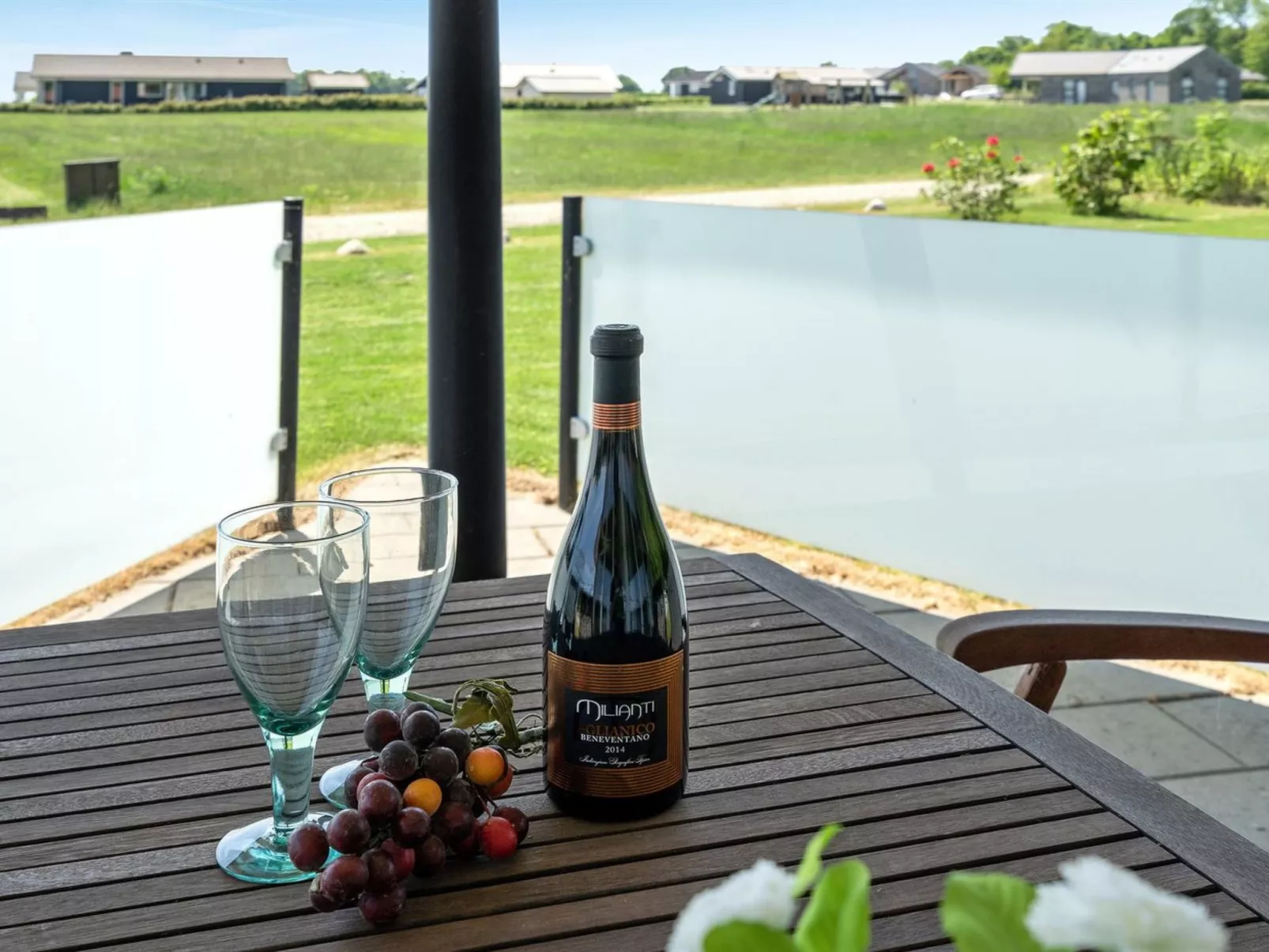 "Helena" - 250m from the sea-Outside