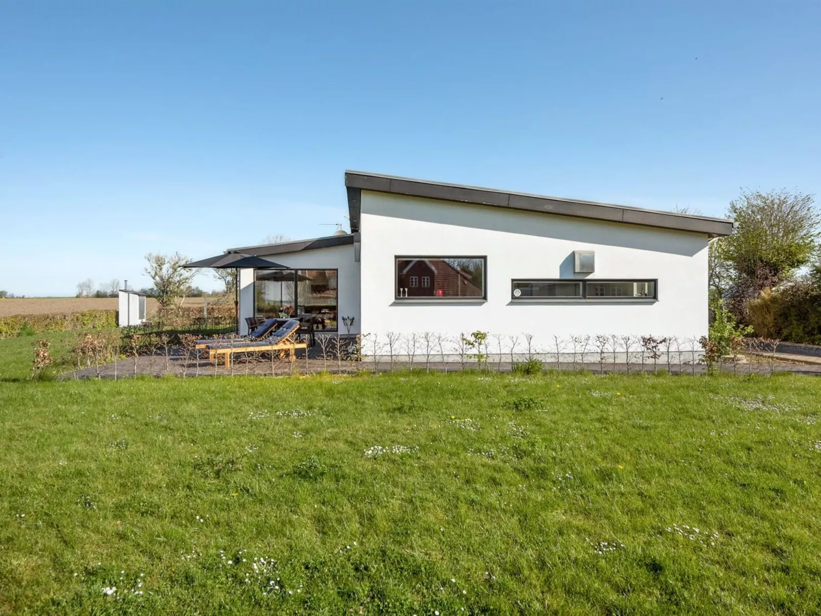 "Ermelinda" - 900m to the fjord-Draußen