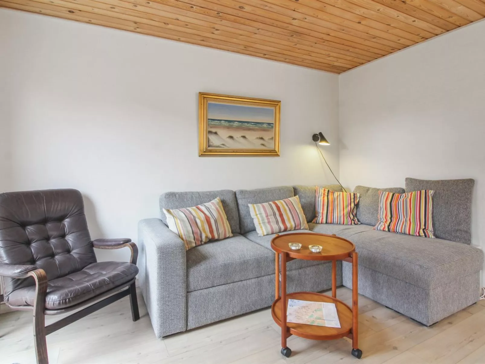 "Armi" - 75m from the sea-Drinnen