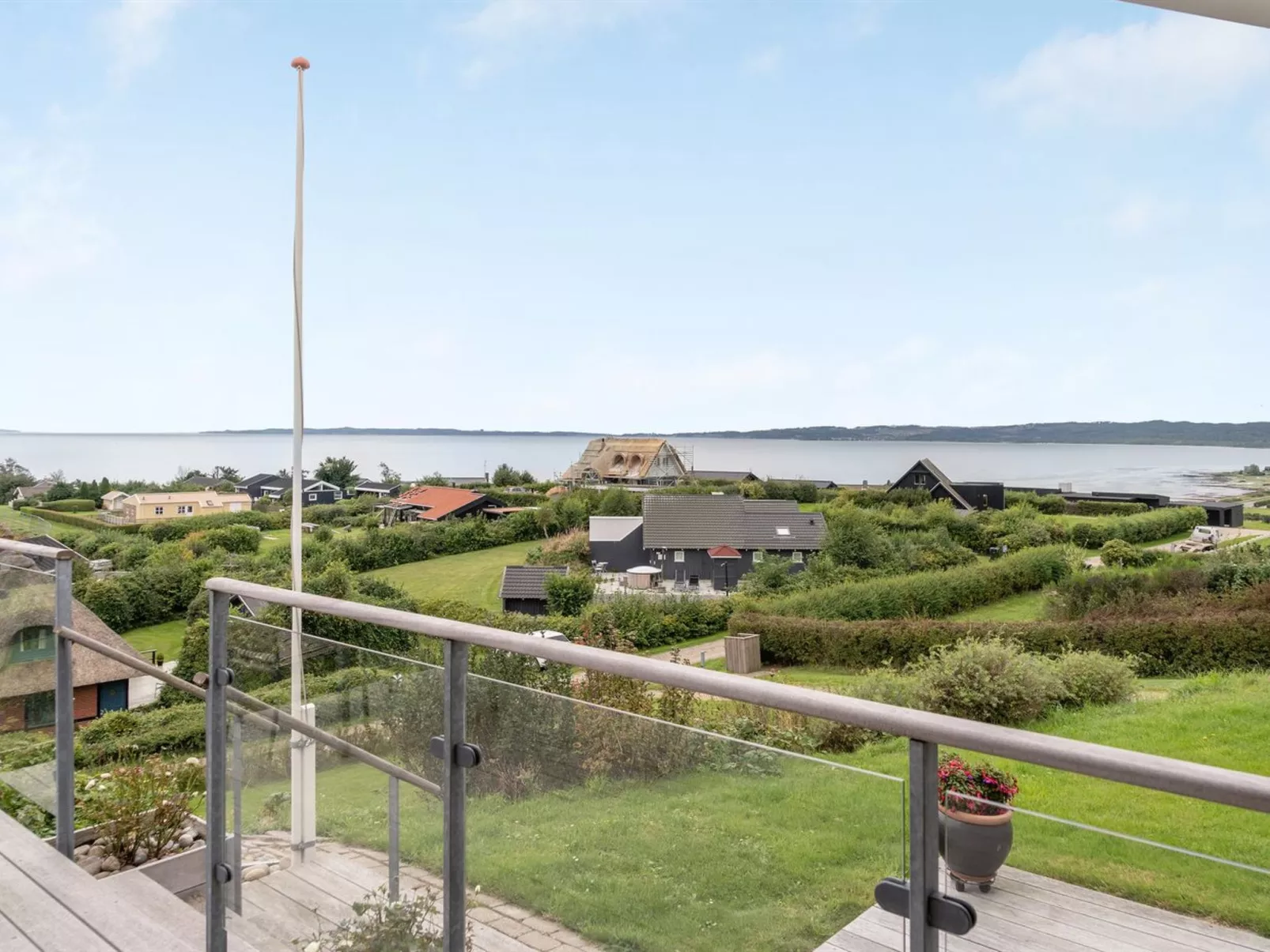 "Eilen" - 250m from the sea-Outside