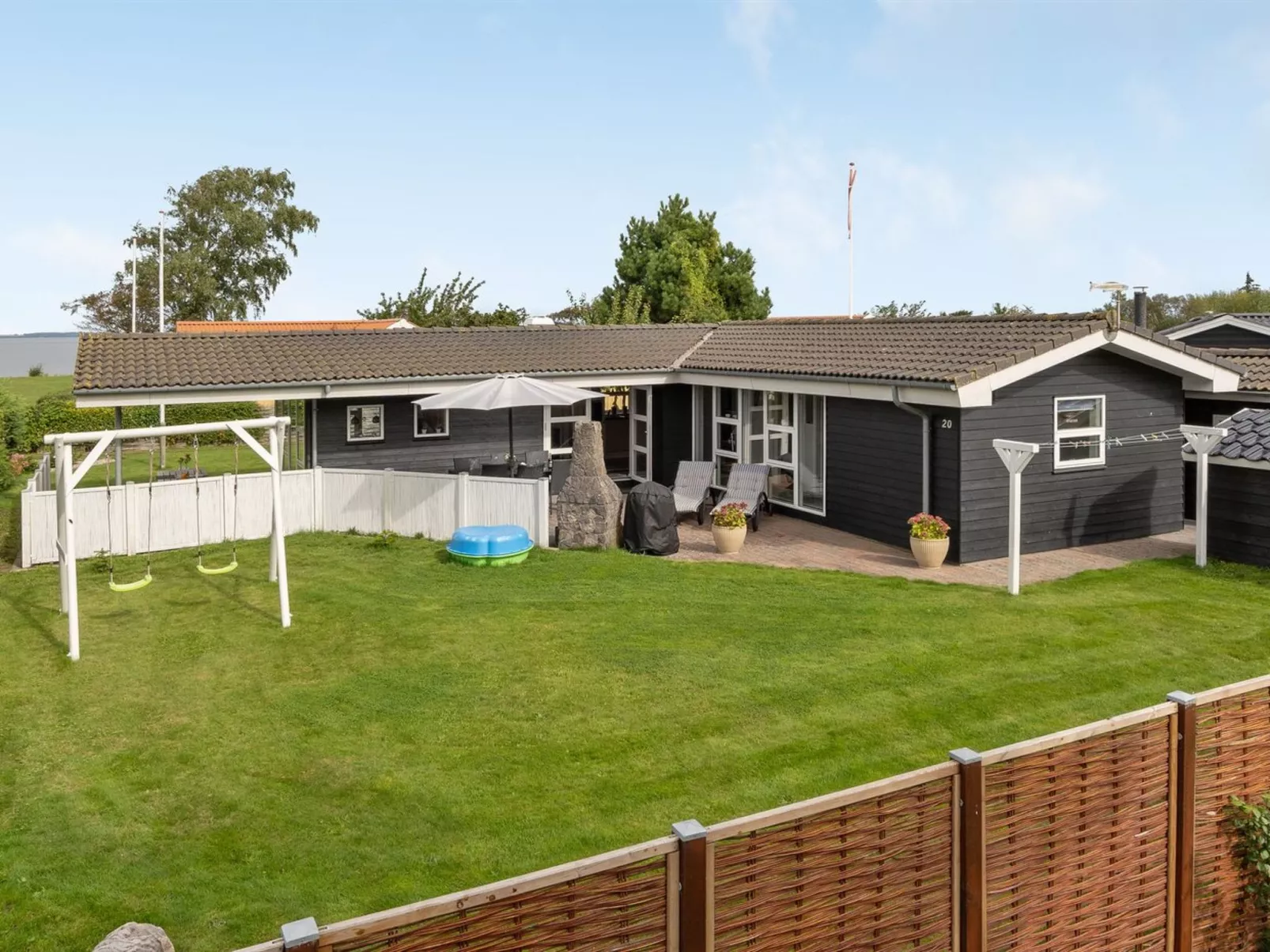 "Gull" - 150m from the sea-Outside