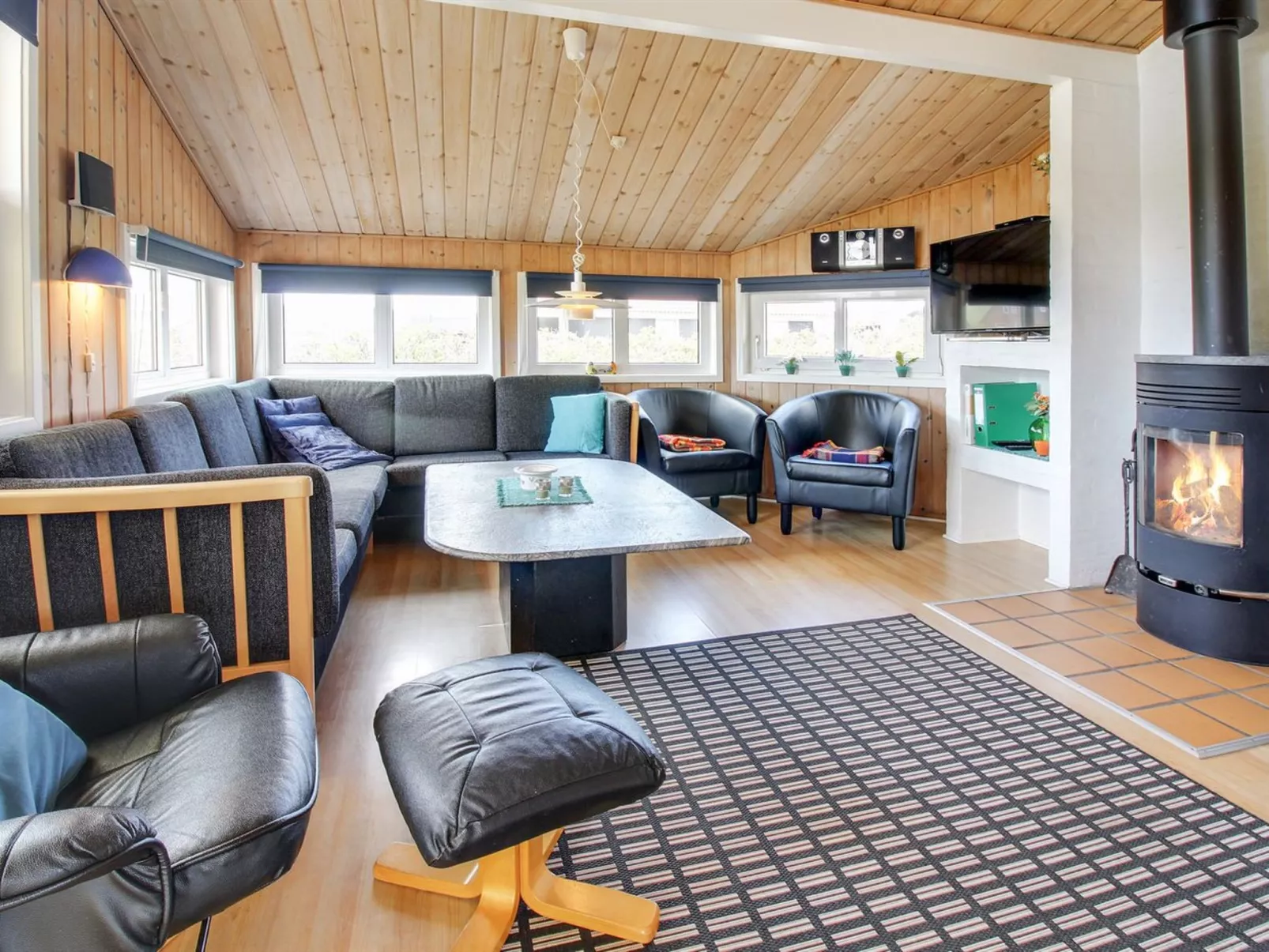 "Suend" -  from the sea-Inside