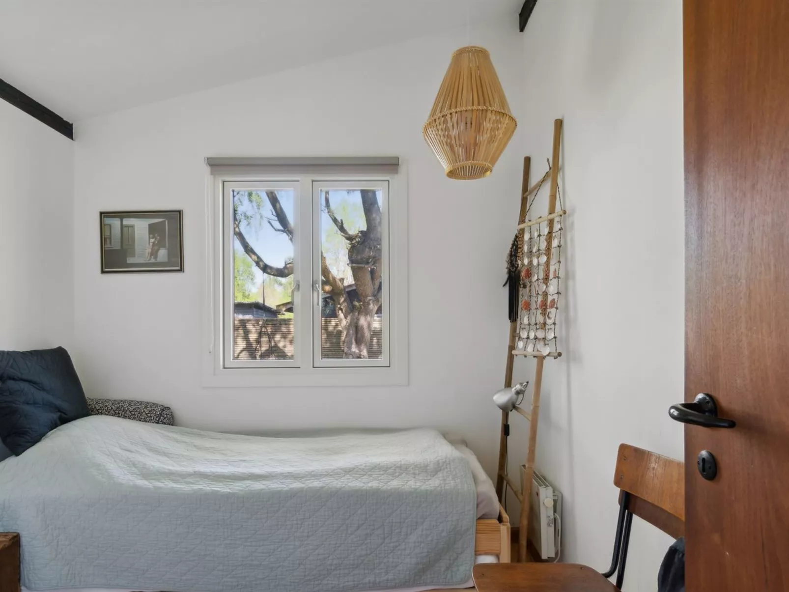 "Sarah" - 500m from the sea-Inside