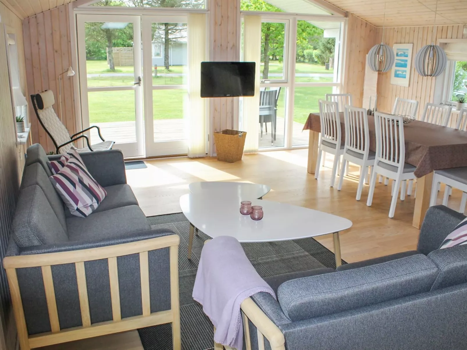 "Suna" - 1.3km from the sea-Dedans