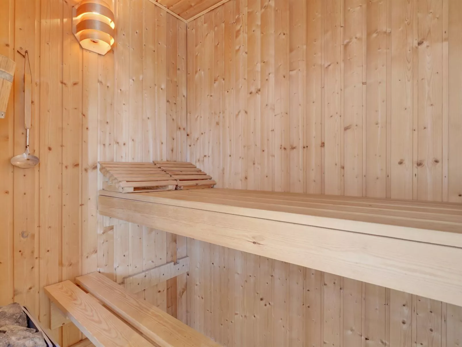 "Amaja" - 1.9km from the sea-Inside