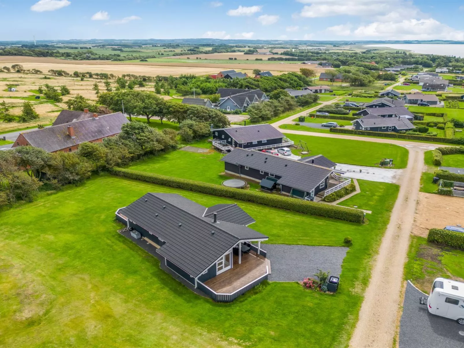 "Lucio" - 350m to the fjord-Outside