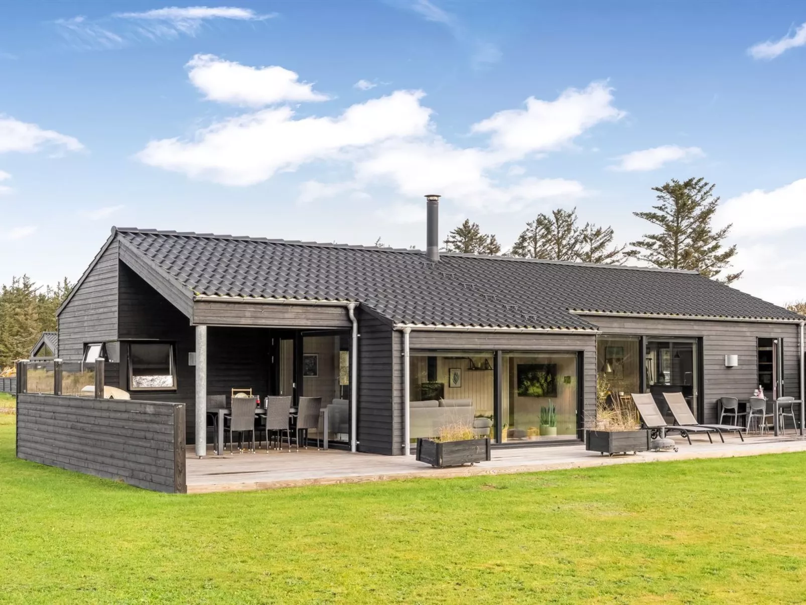 "Talitha" - 1.5km from the sea