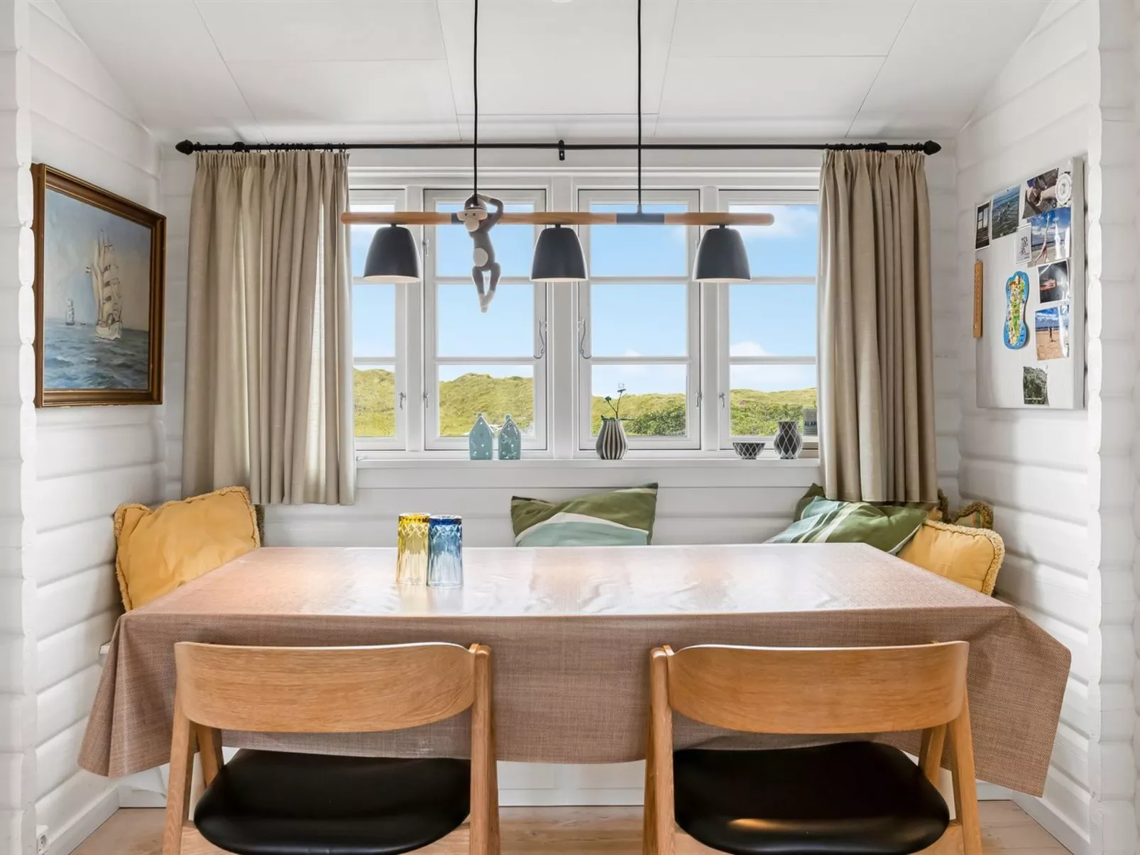 "Kristiarn" - 325m from the sea-Inside