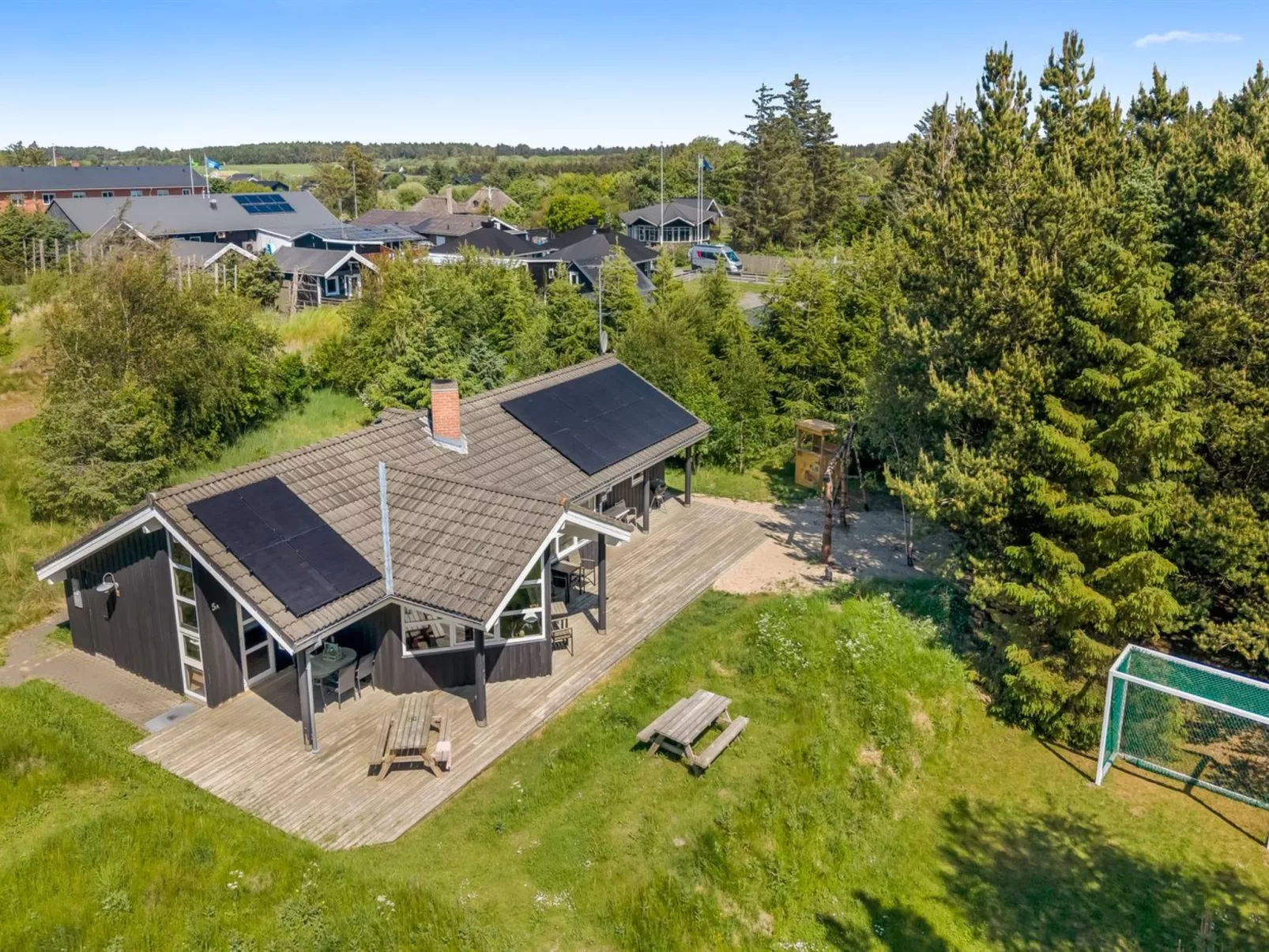 "Winder" - 1.3km from the sea-Outside