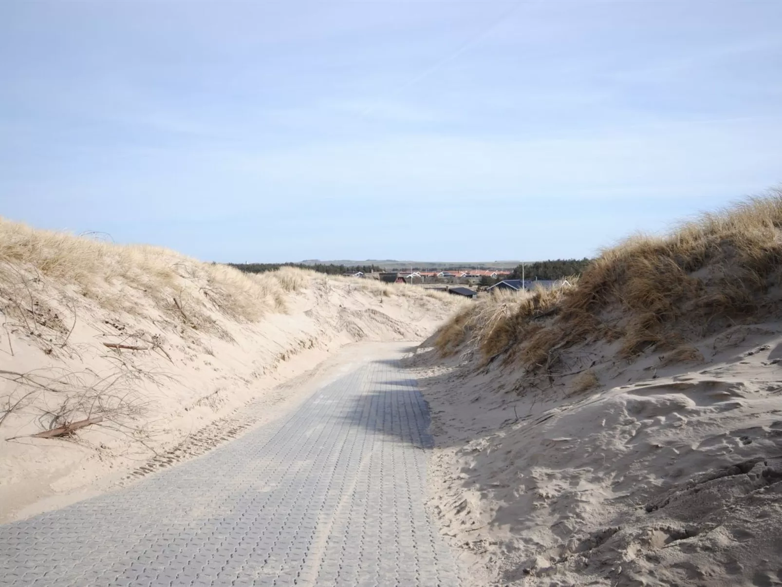 "Elfrun" - 250m from the sea-Outside