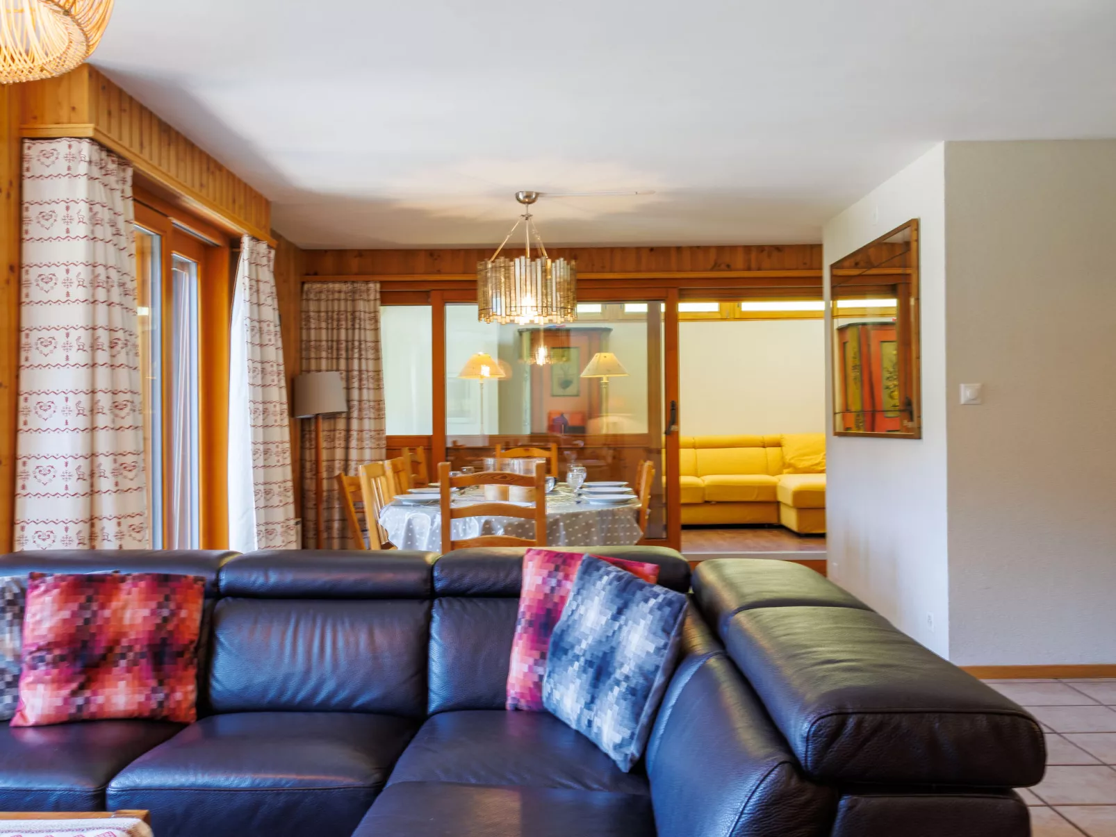 Dents Rousses B4-Dedans