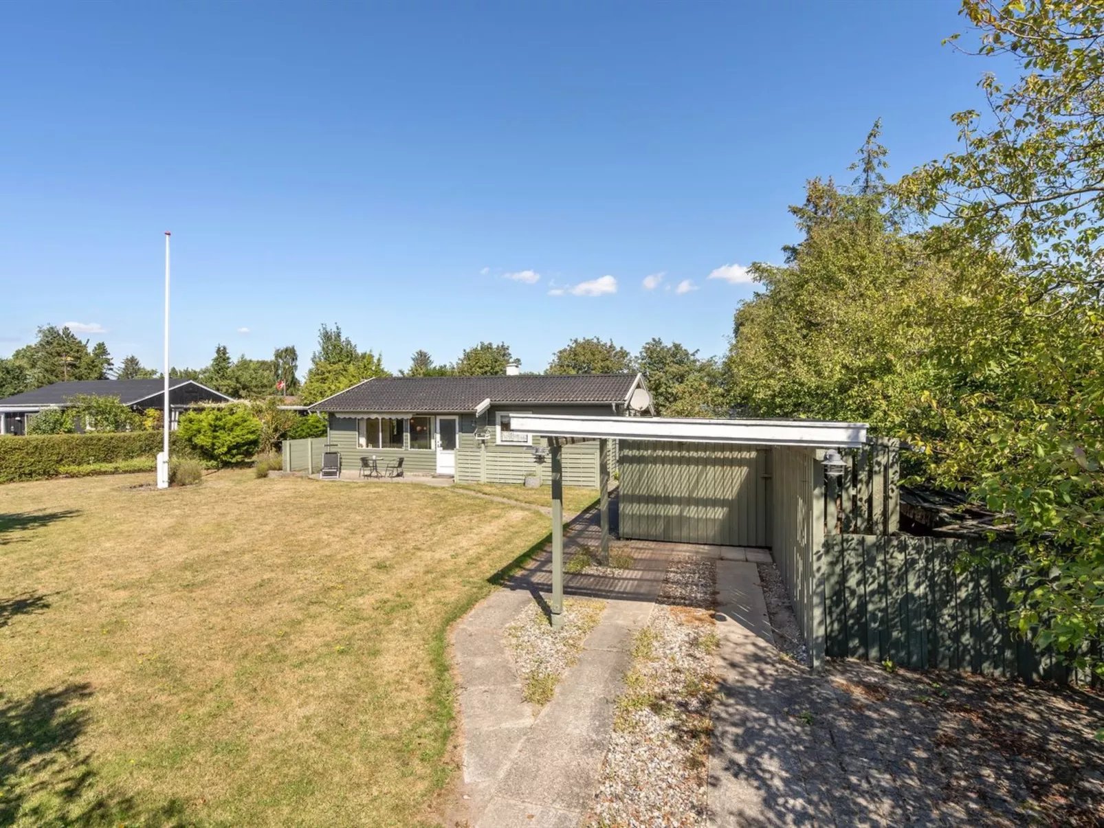 "Maelle" - 600m from the sea-Draußen