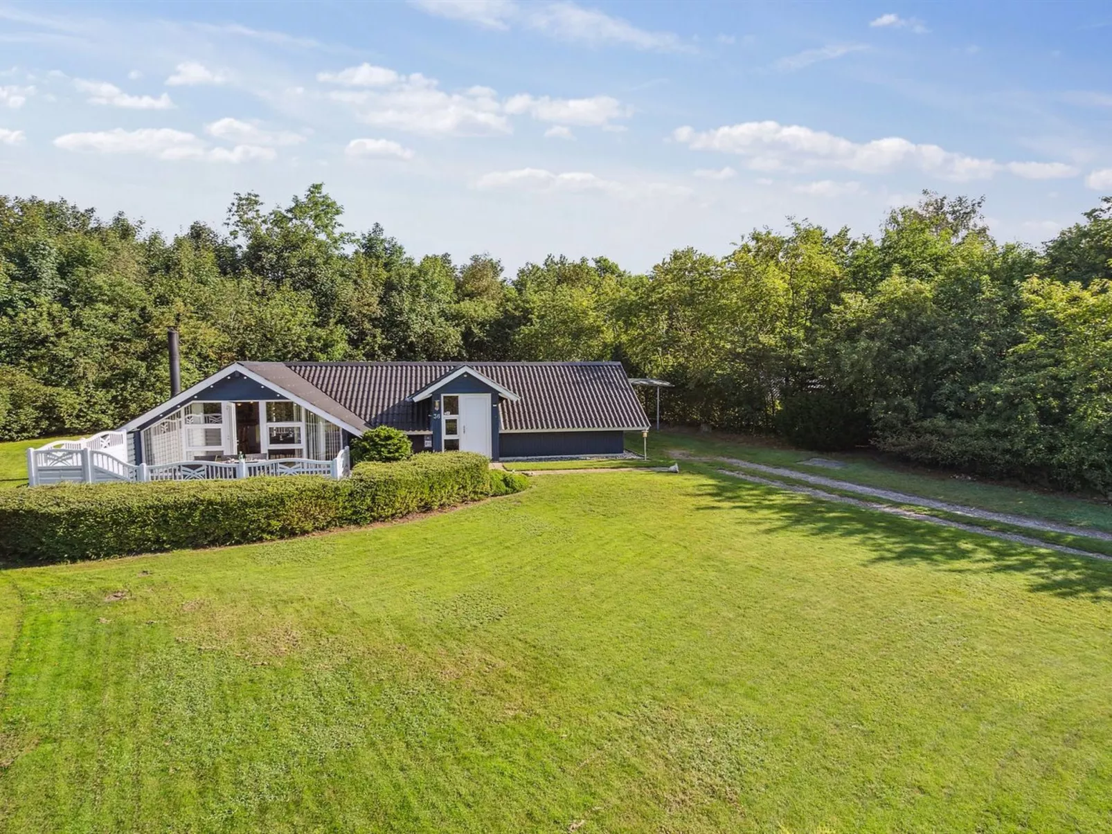 "Ines" - 25km from the sea-Outside