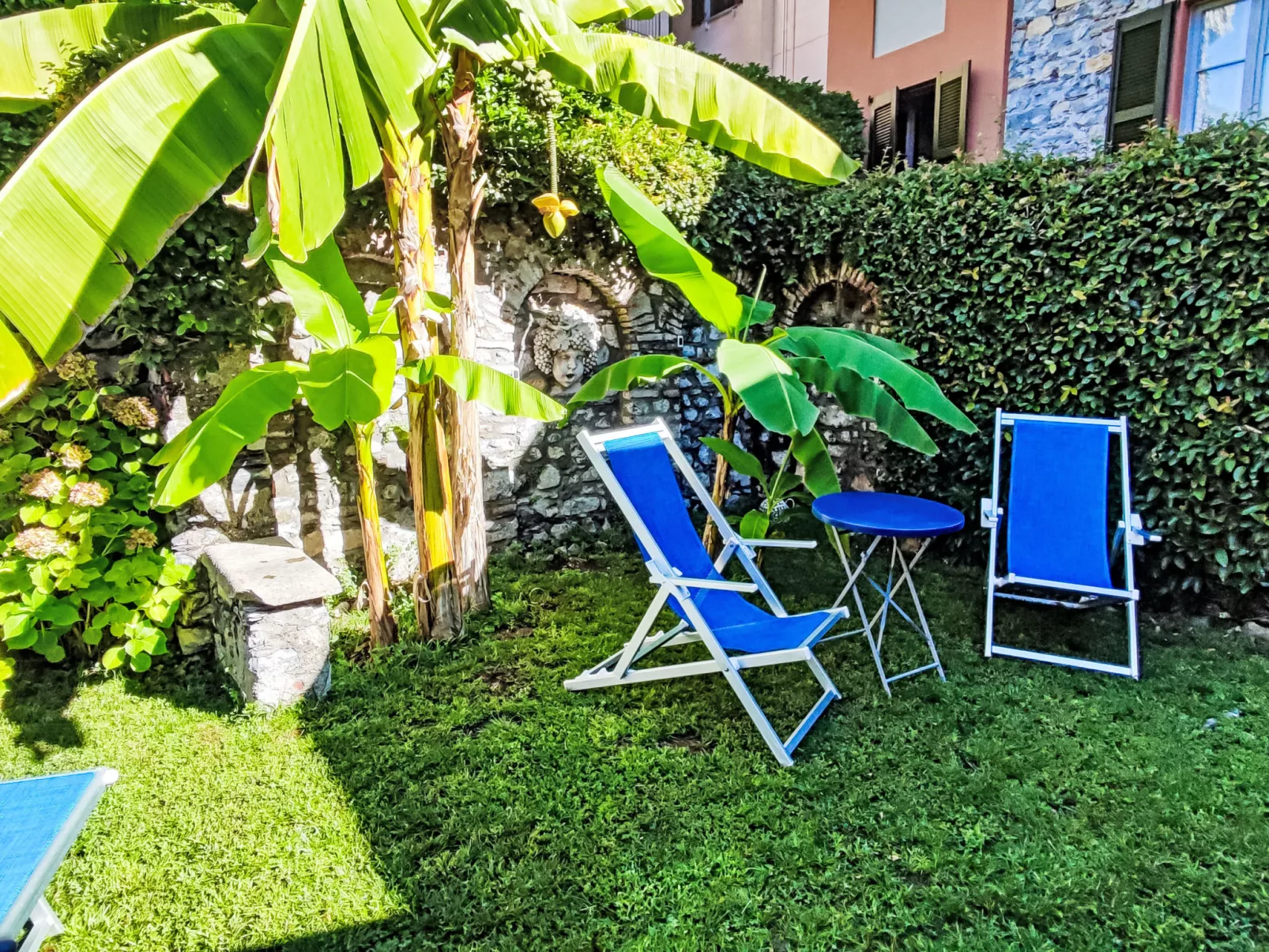 La tana del pescatore-Draußen