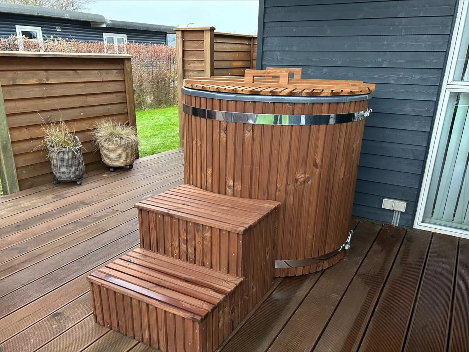 "Nine" - 200m from the sea-Inside