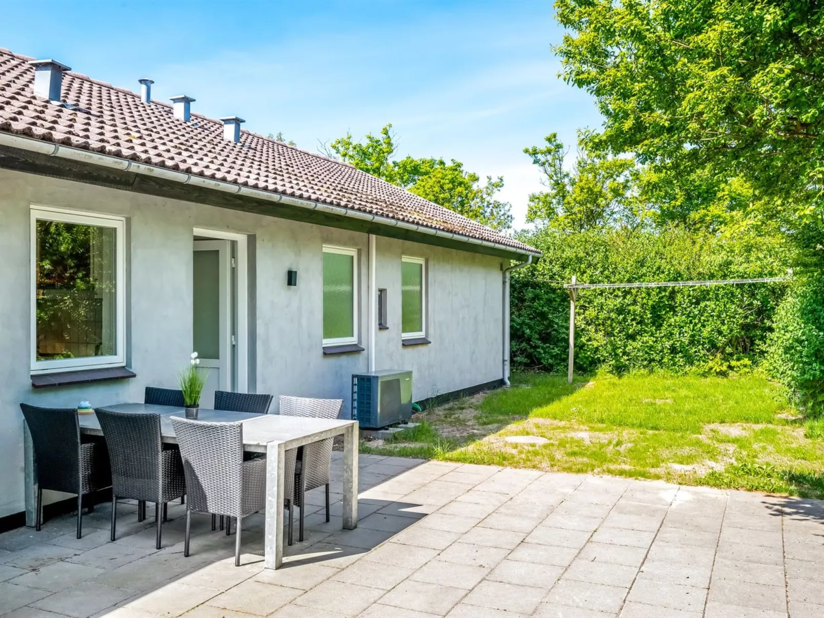 "Aarni" - 250m to the fjord-Outside