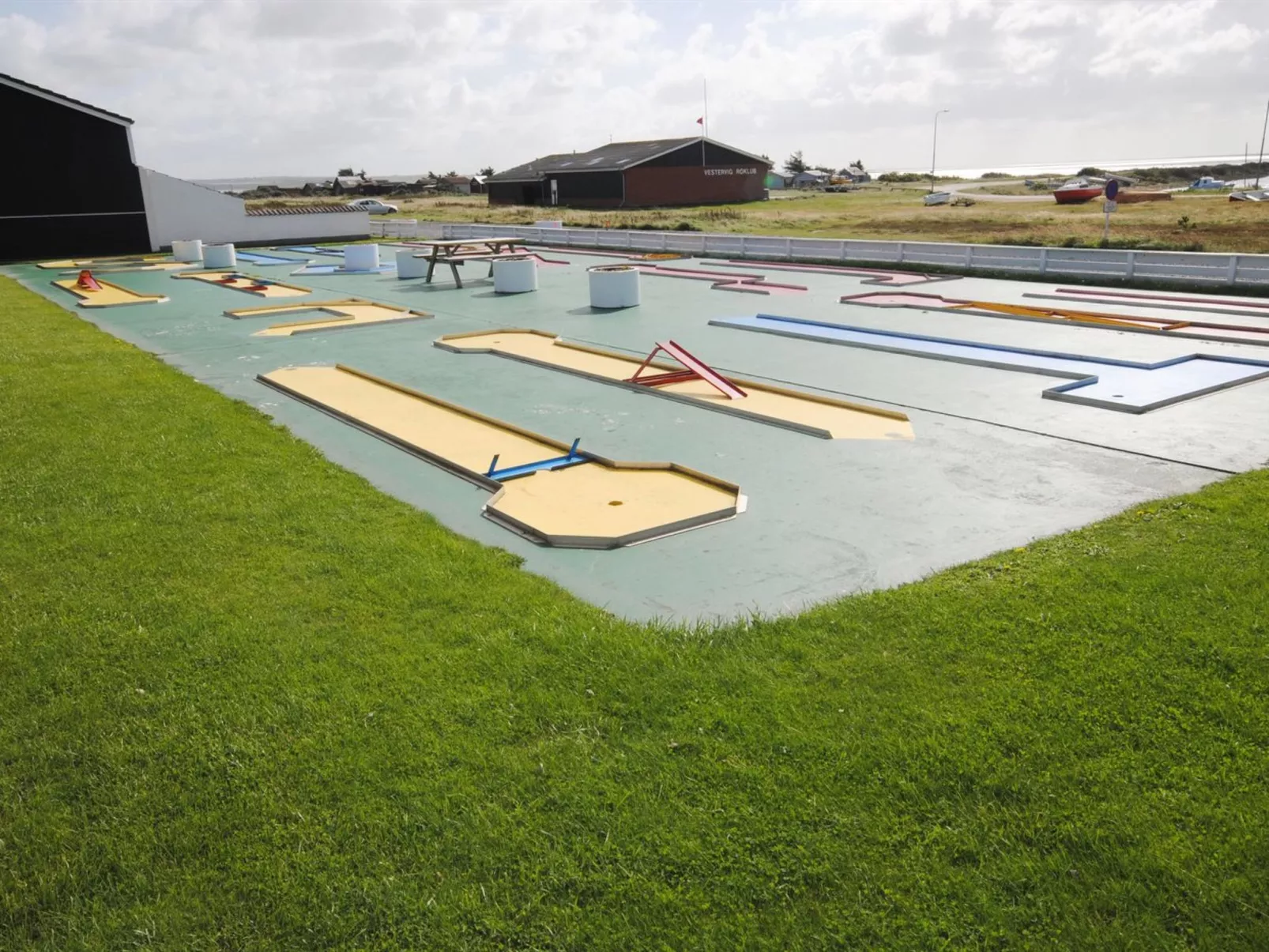 "Hermanda" - 100m to the fjord-Drinnen