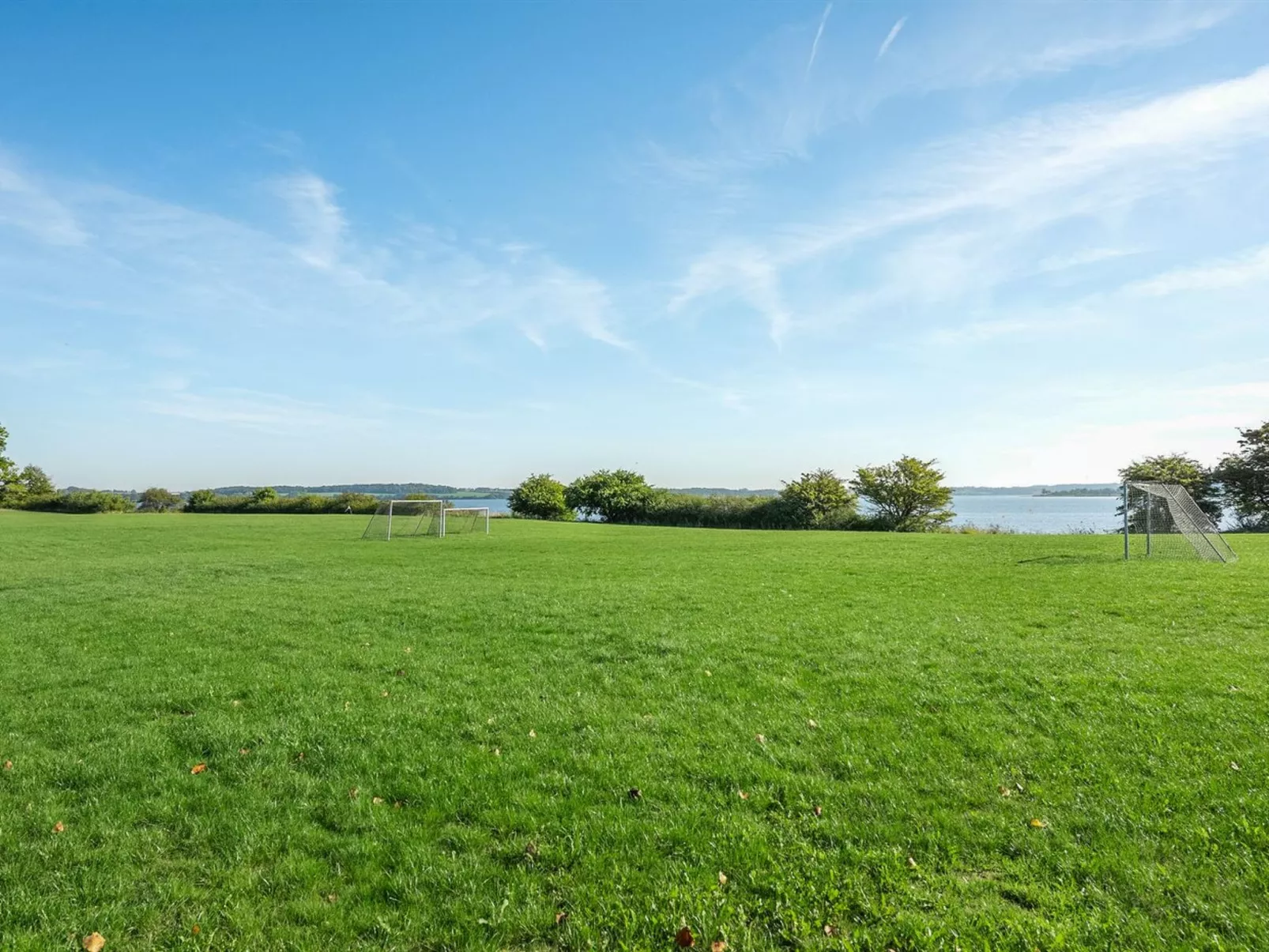 "Joris" - 100m to the fjord-Outside