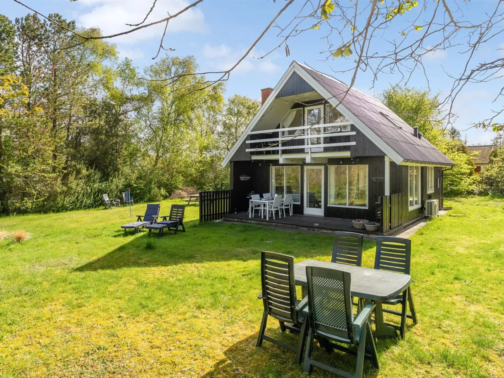 "Thina" - 750m to the fjord-Outside