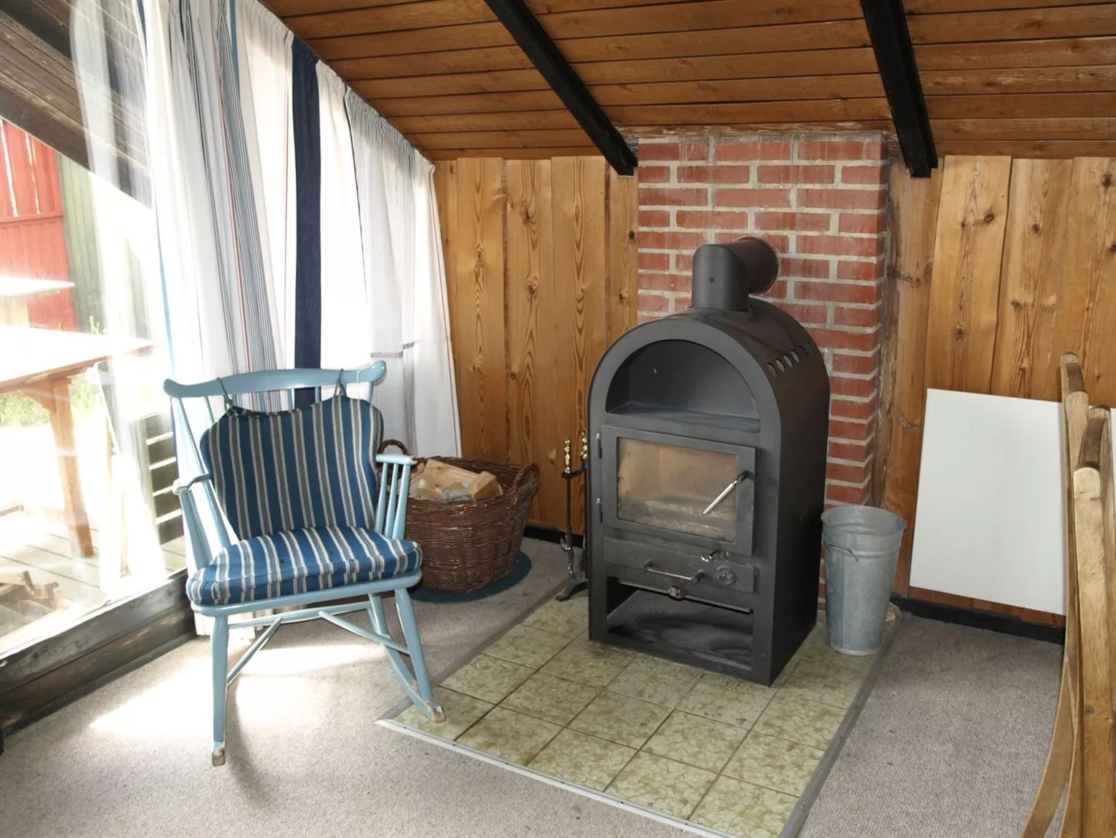 "Elsine" - 800m from the sea-Dedans