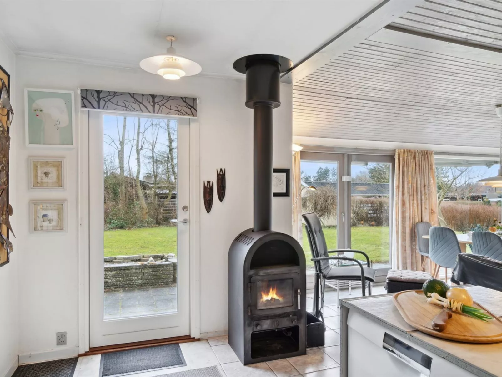 "Guthbrand" - 900m from the sea-Inside