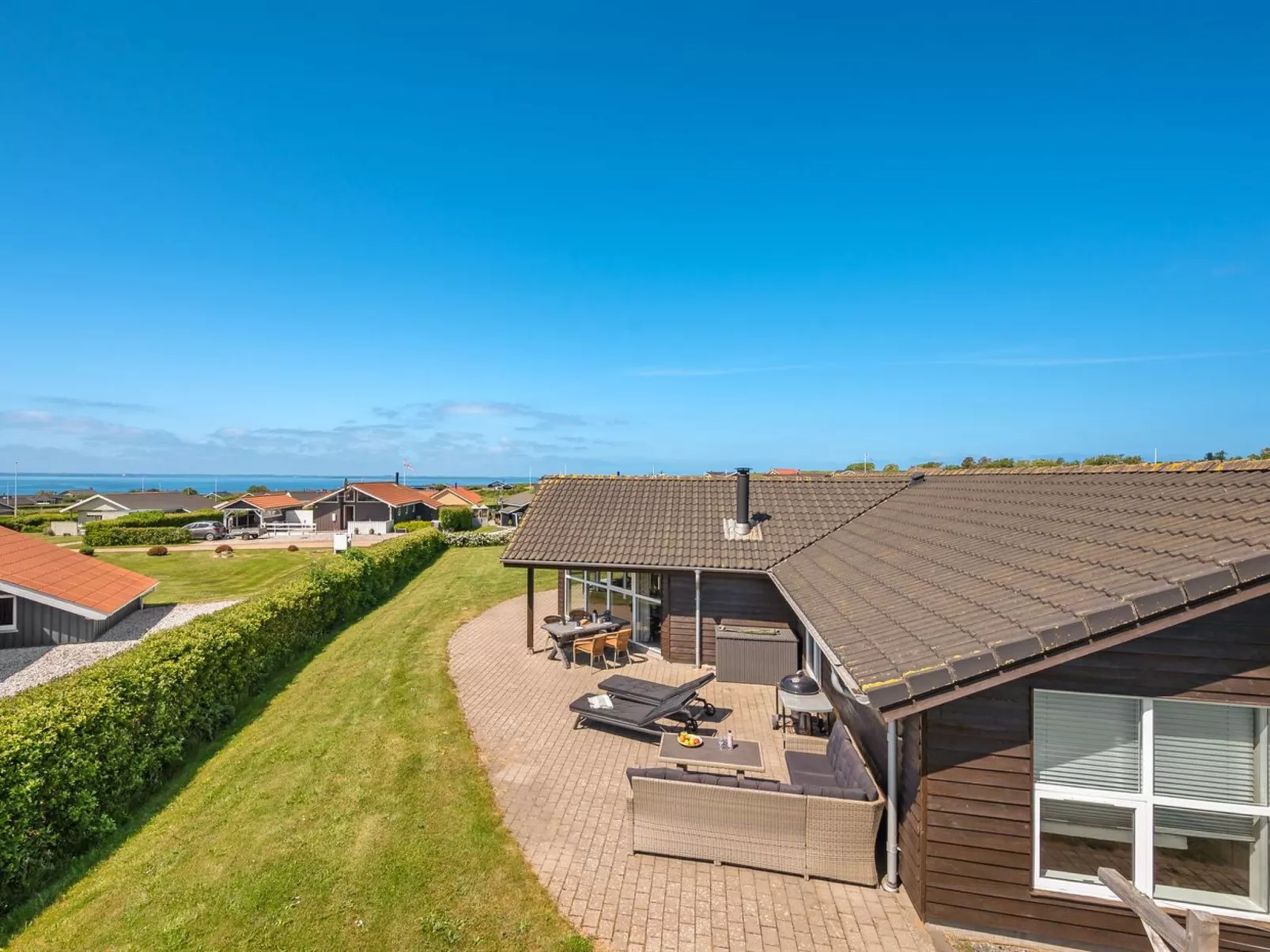 "Guthmar" - 350m to the fjord-Outside