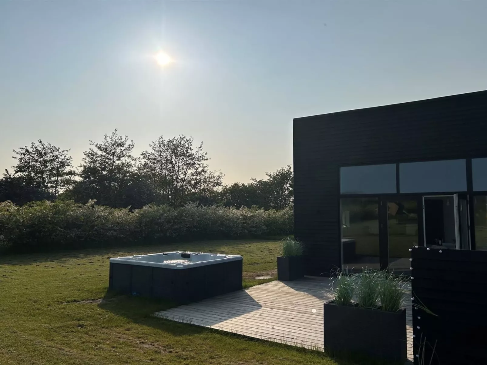 "Aatami" - 500m from the sea-Dedans