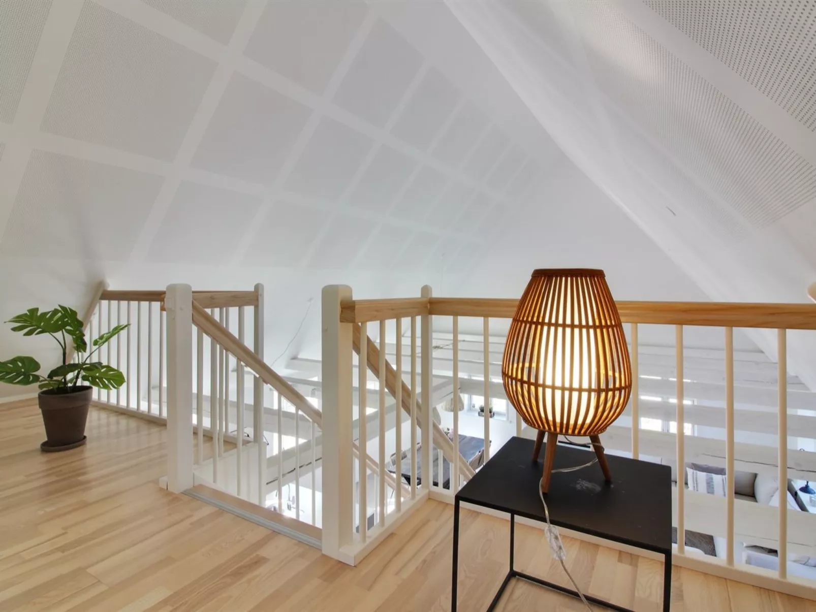 "Gine" - 1.5km from the sea-Inside