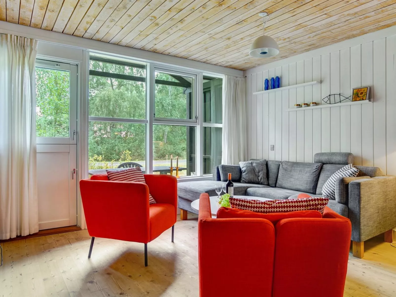 "Bennek" - 200m from the sea-Drinnen