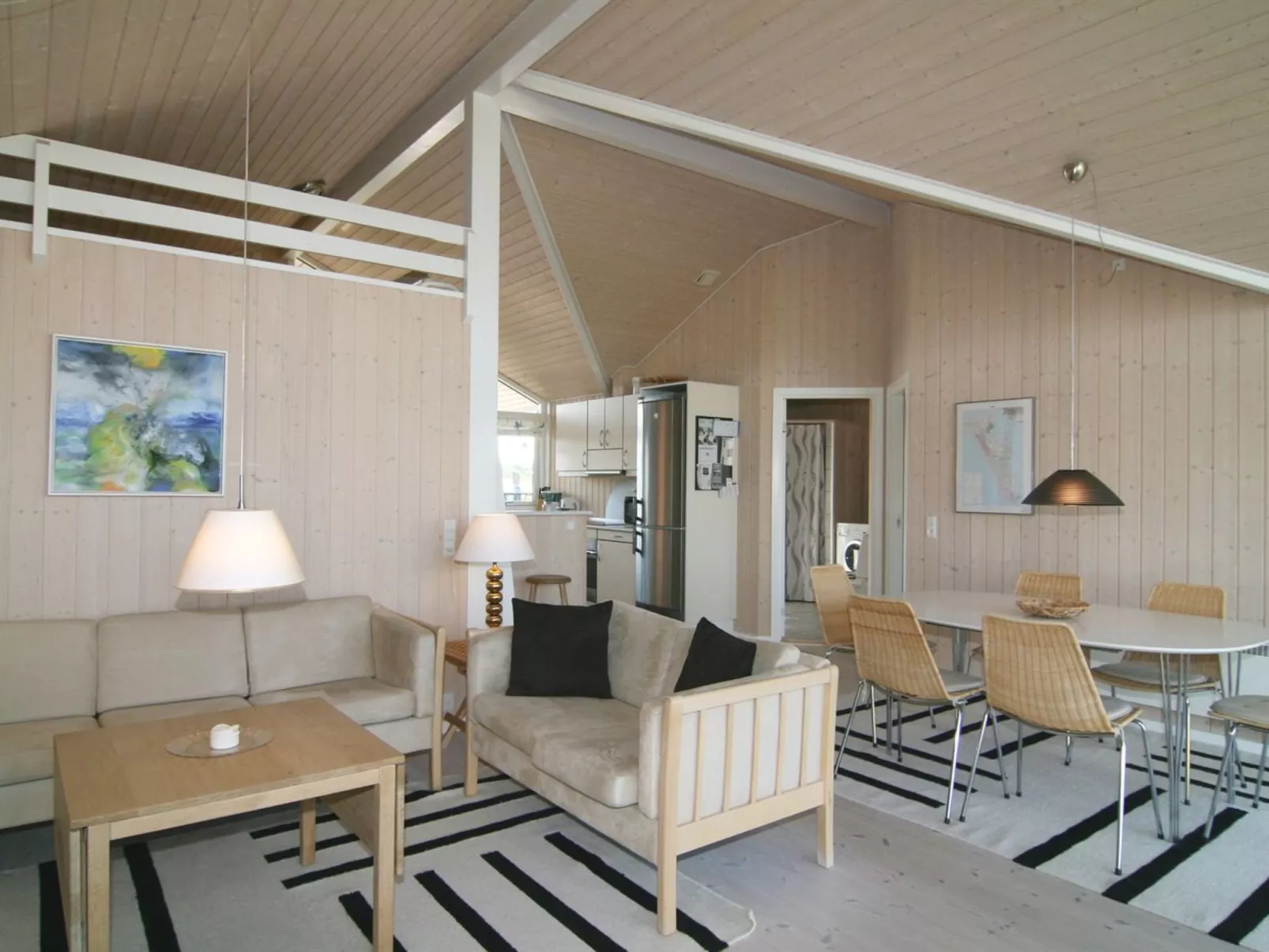 "Fransiske" - 800m from the sea-Drinnen