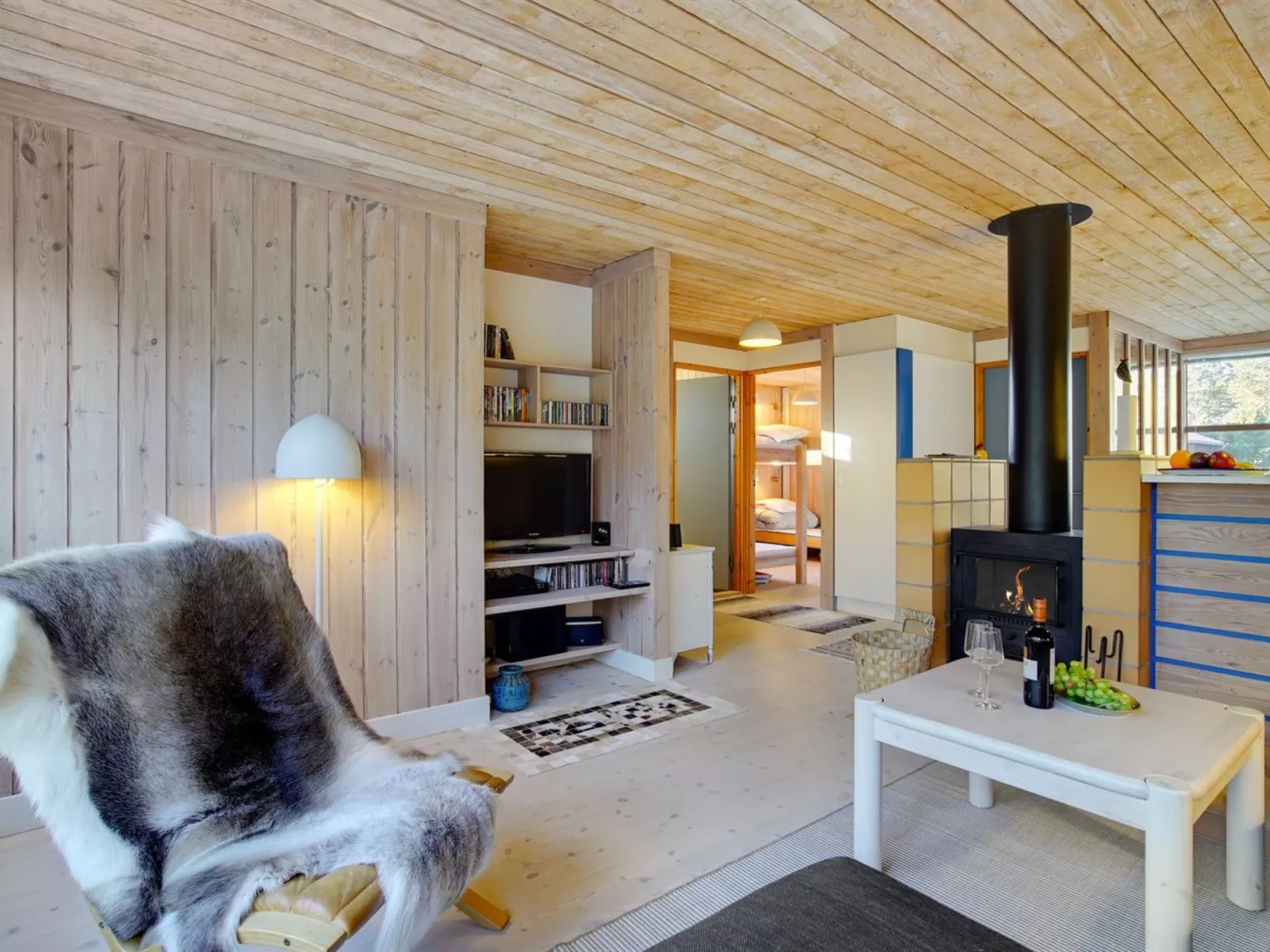 "Robert" - 250m from the sea-Inside