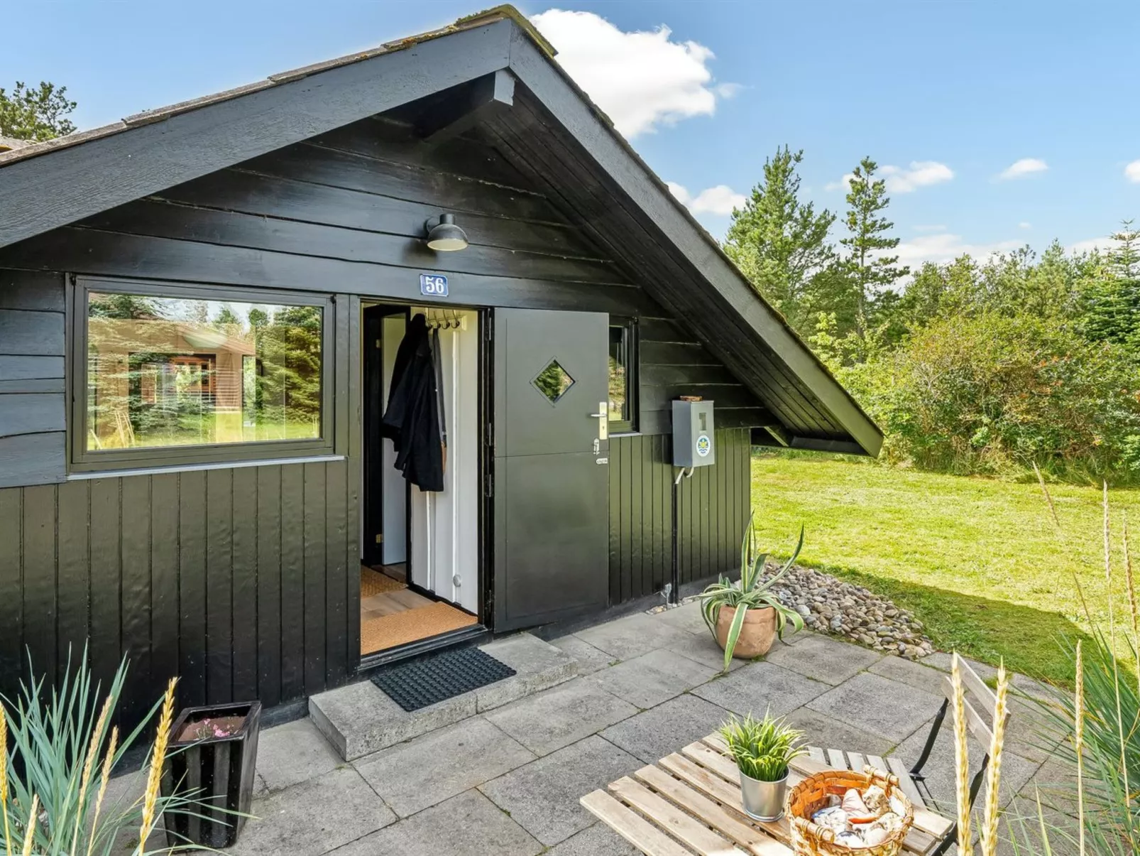 "Raita" - 350m to the fjord-Draußen