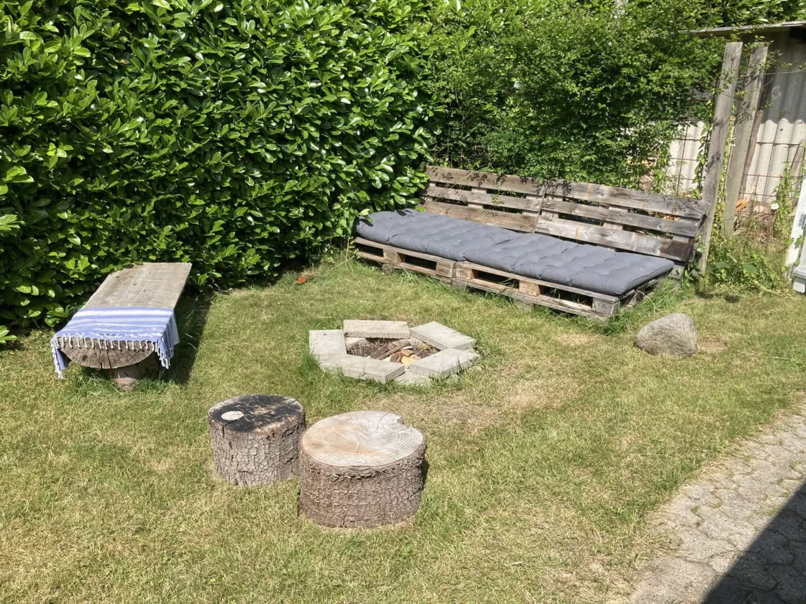 "Aksa" - 400m from the sea-Outside