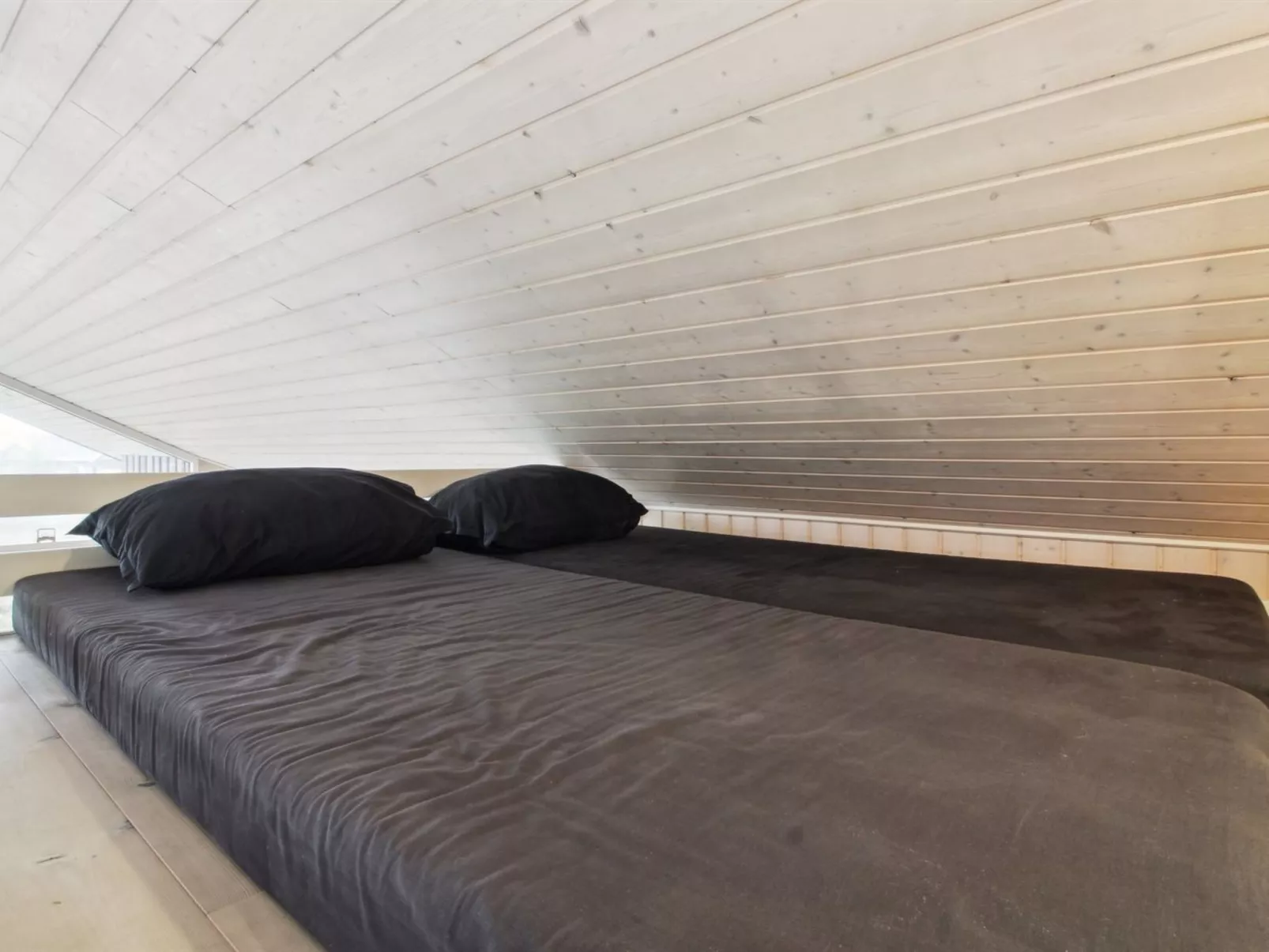 "Tiane" - 800m from the sea-Inside