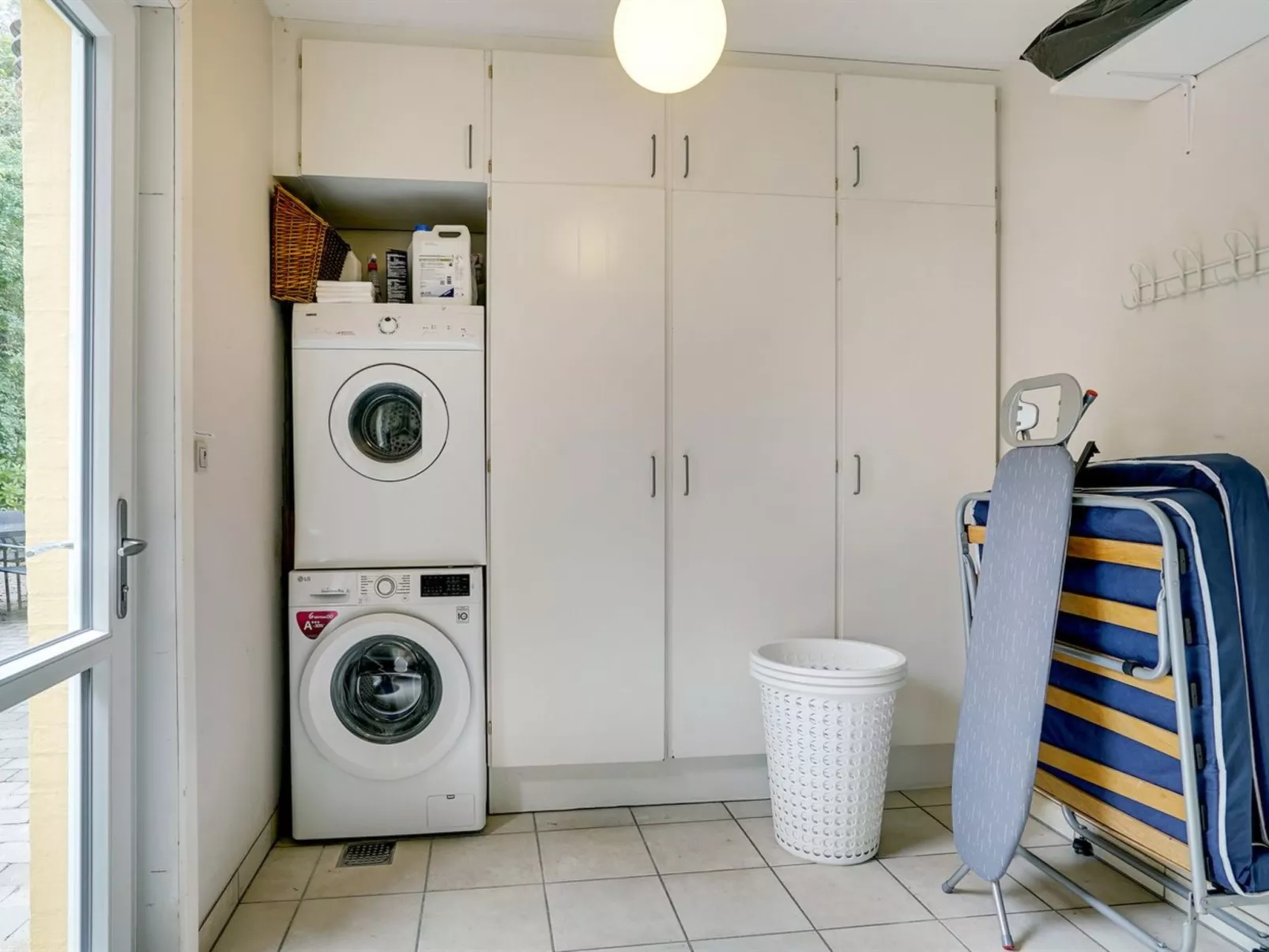 "Rina" - 30m to the fjord-Inside