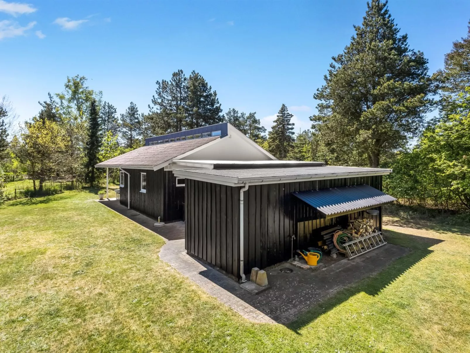 "Rustam" - 600m from the sea-Outside