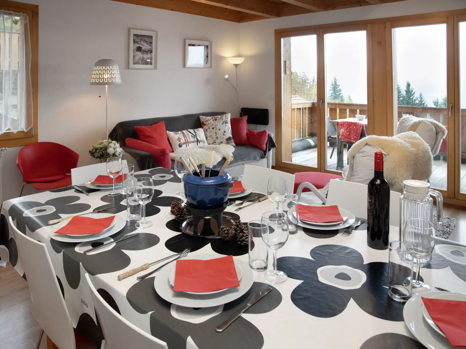 Racer's Retreat Apt.12-Drinnen