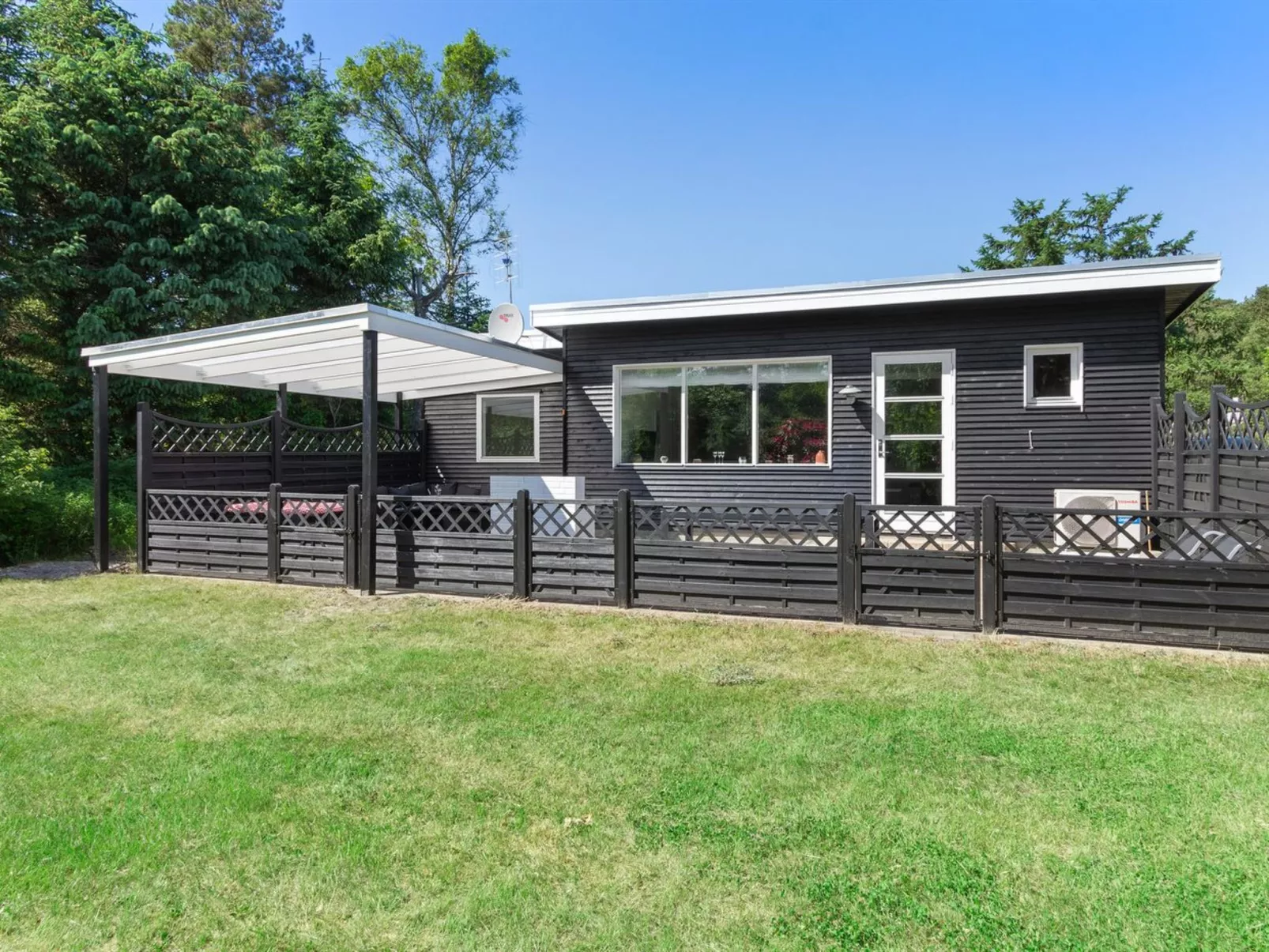 "Raya" - 250m from the sea-Draußen