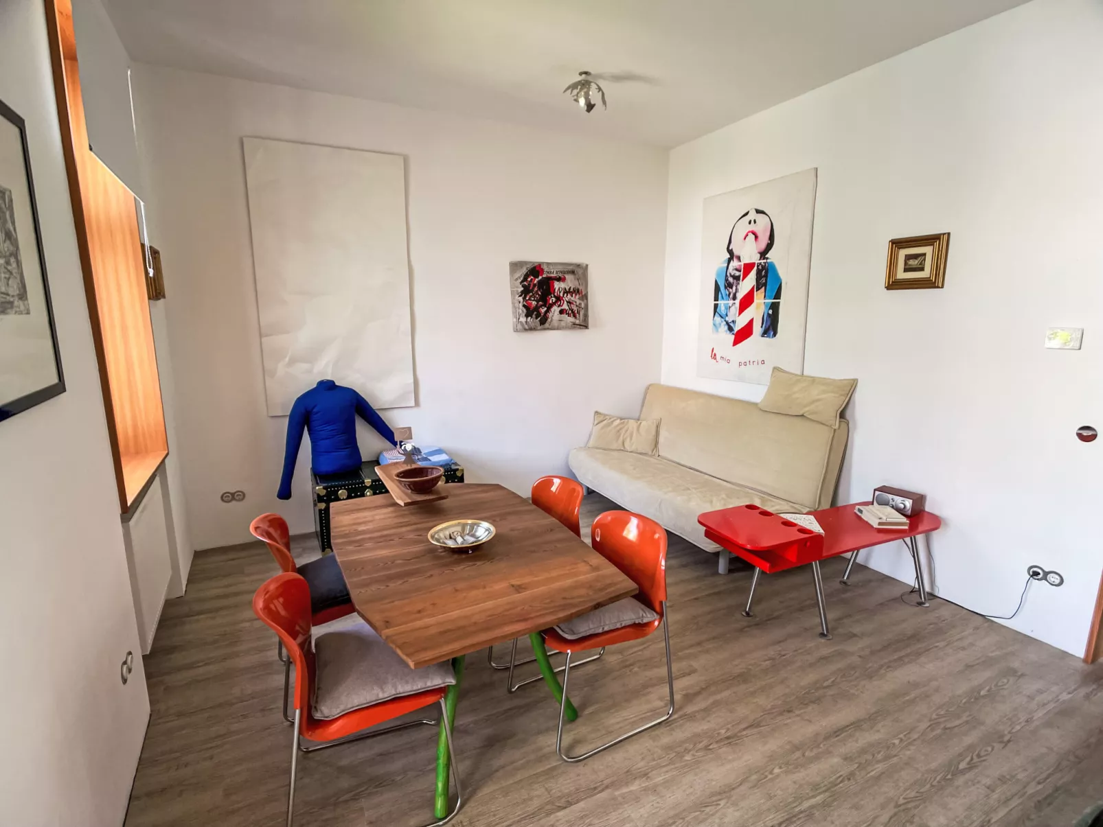 Happy Pasetti-Inside