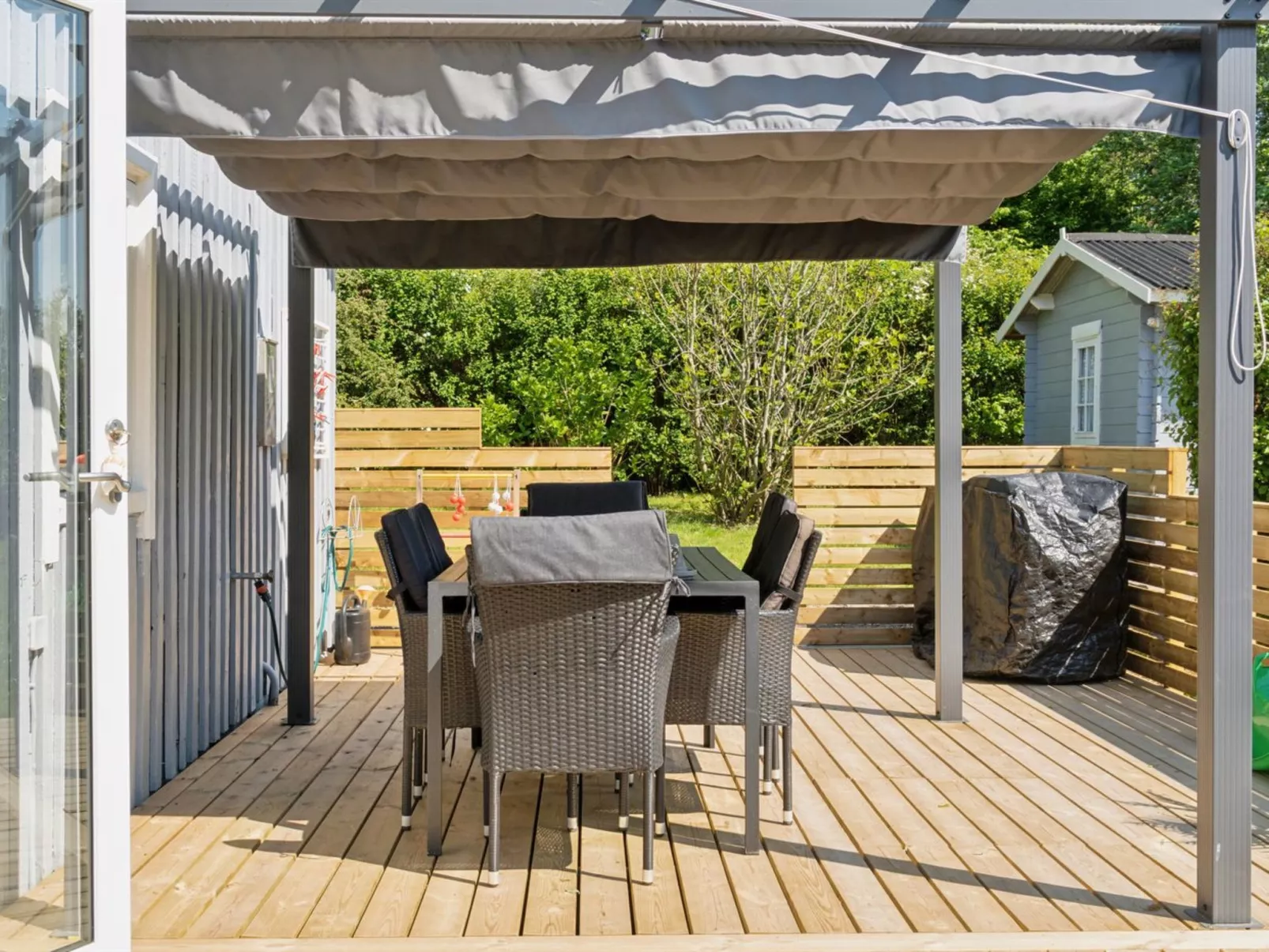 "Ømund" - 600m to the fjord-Outside