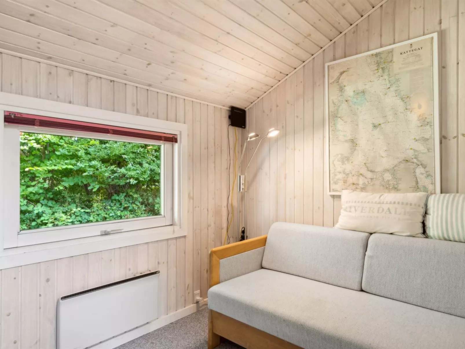 "Batsha" - 350m from the sea-Drinnen