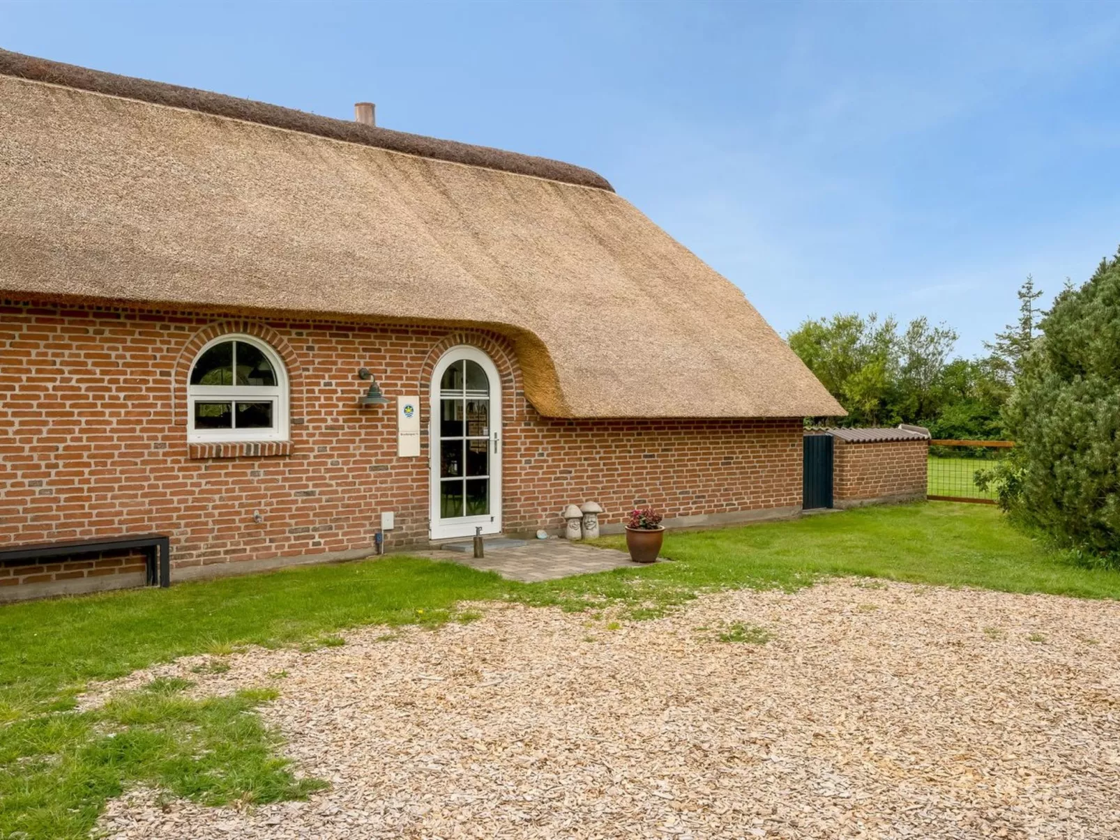 "Pasi" - 1.2km from the sea-Outside