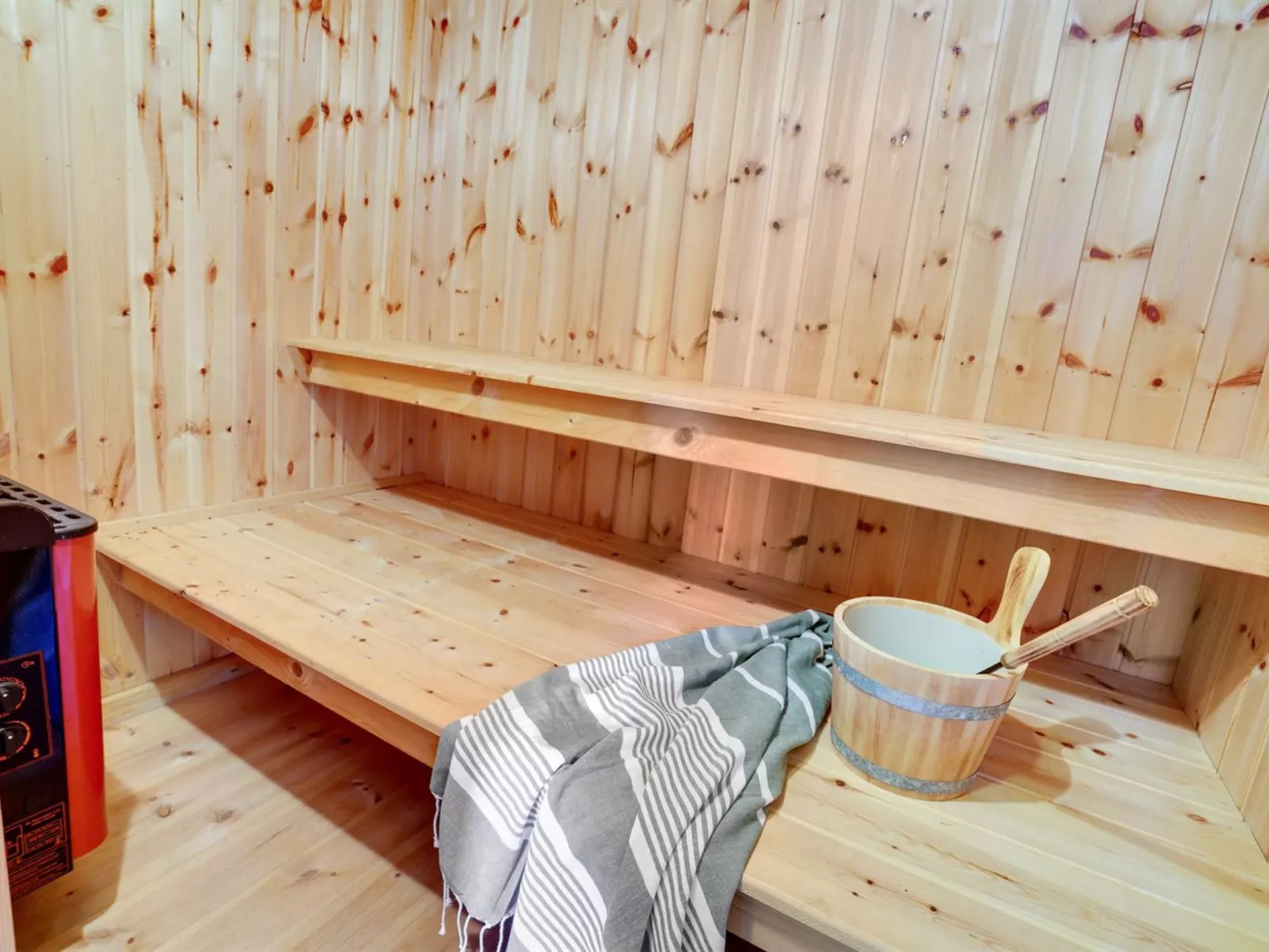 "Valda" - 800m from the sea-Inside