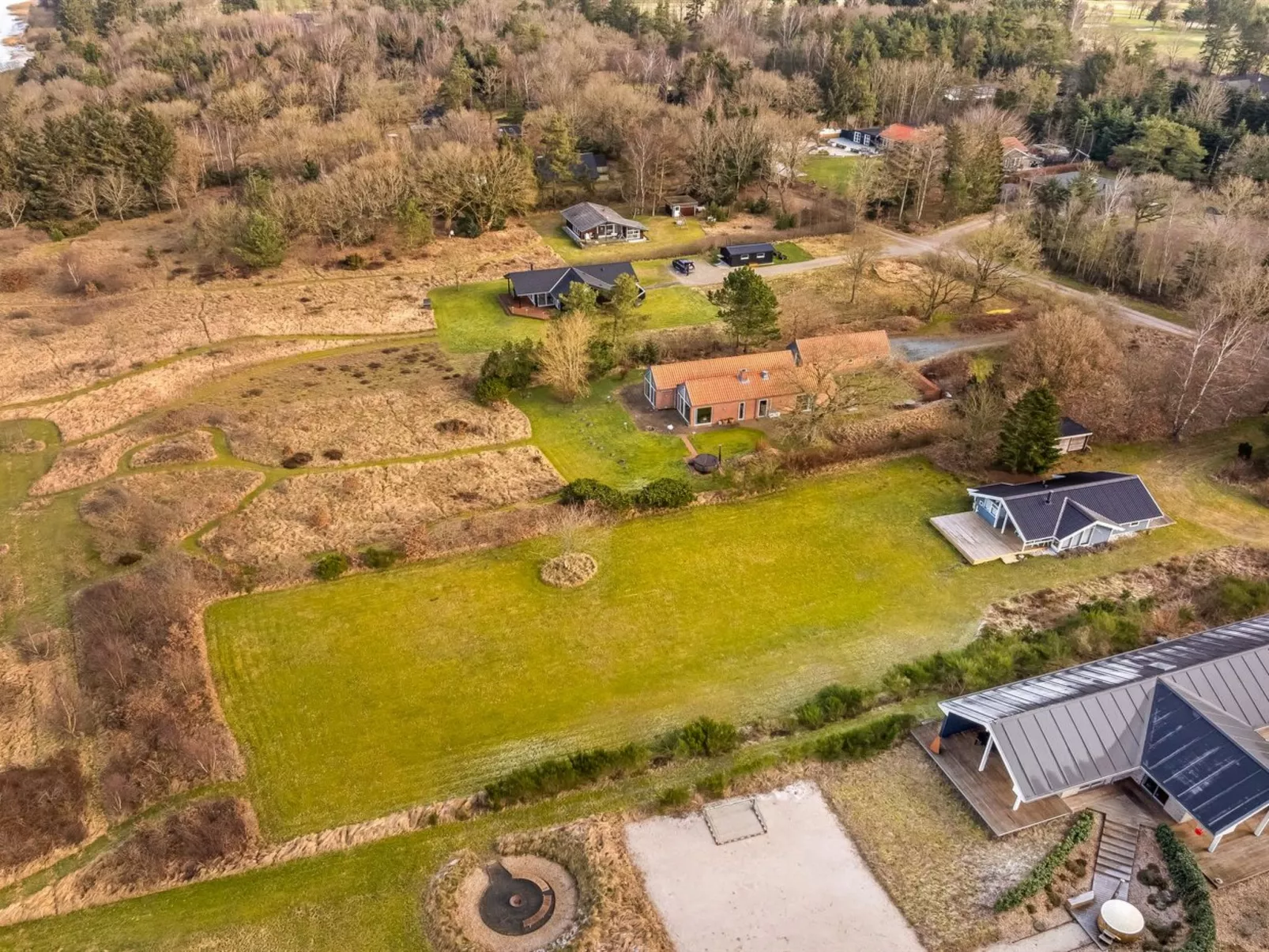 "Arleta" - 250m to the fjord-Outside