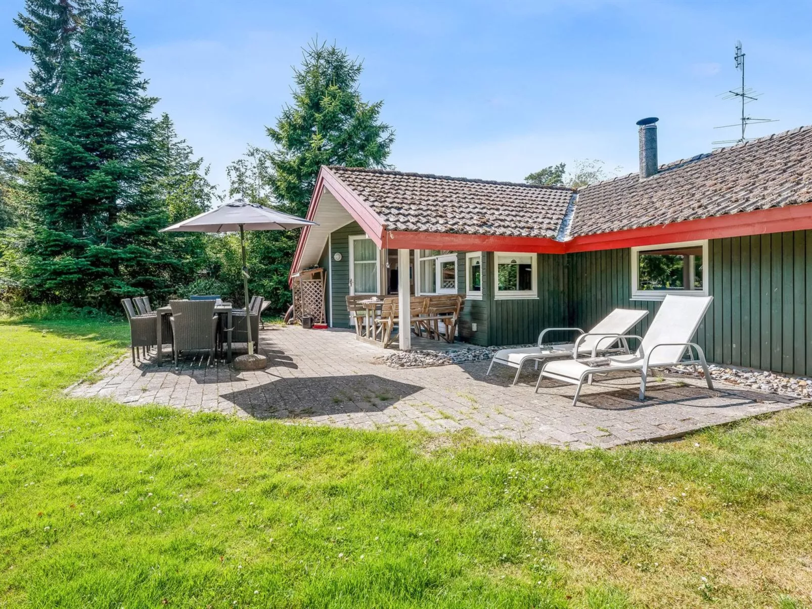 "Uta" - 300m from the sea-Draußen