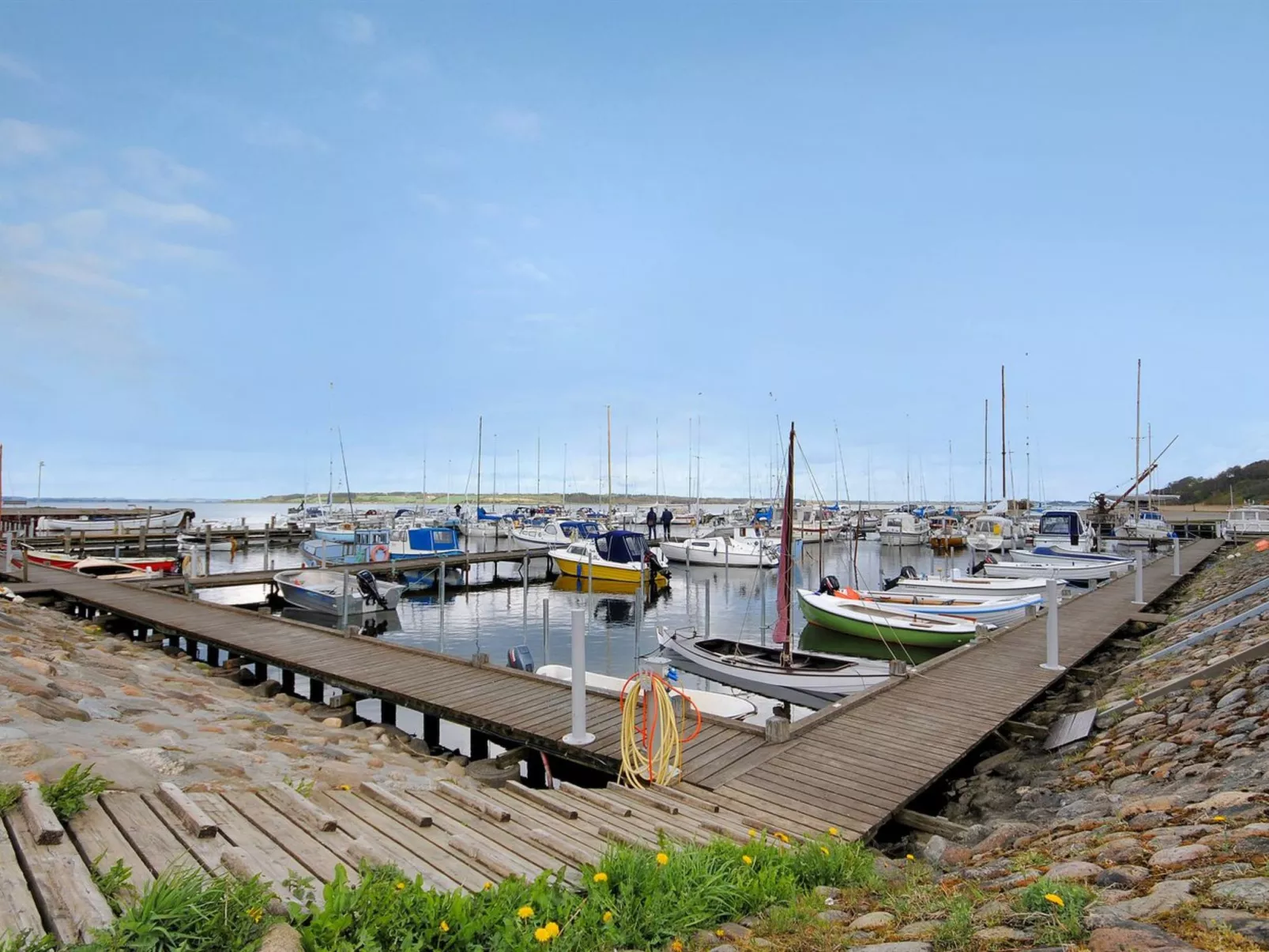 "Imgert" - 300m to the fjord-Outside