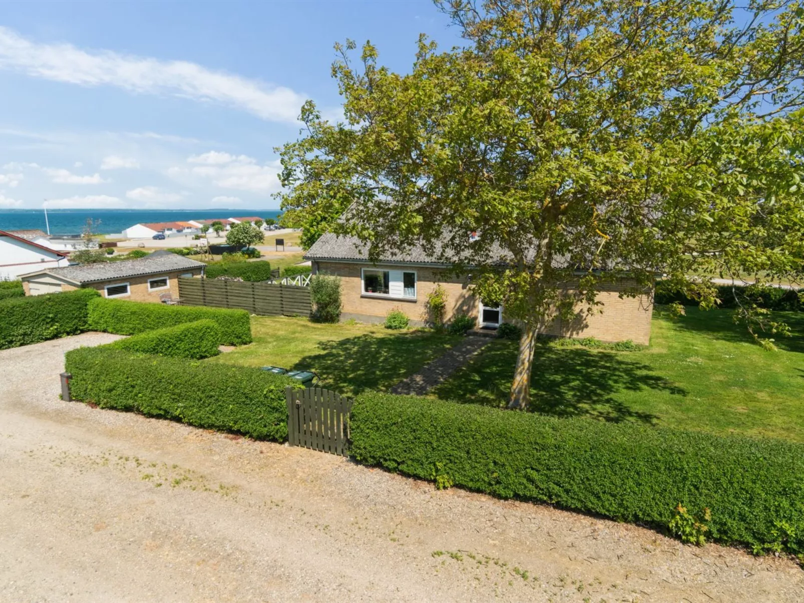 "Ambrosius" - 75m from the sea-Draußen