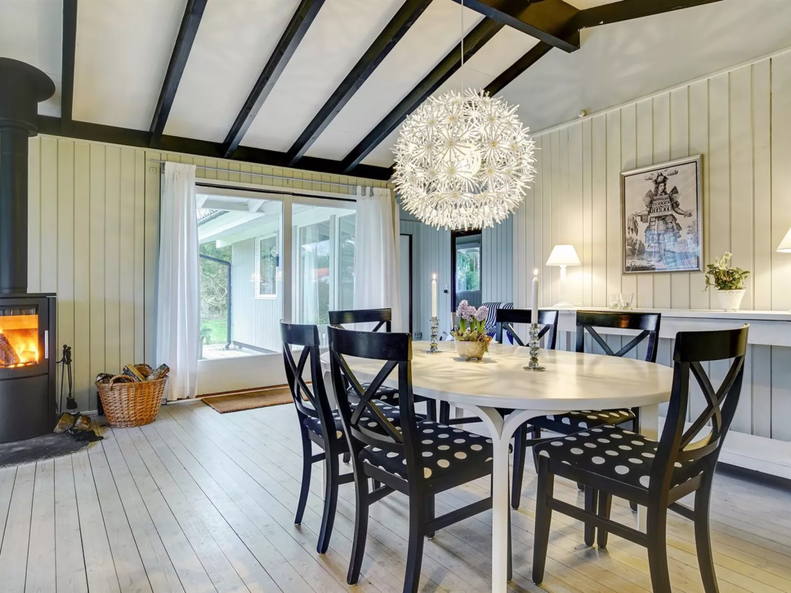 "Claudette" - 1km from the sea-Inside