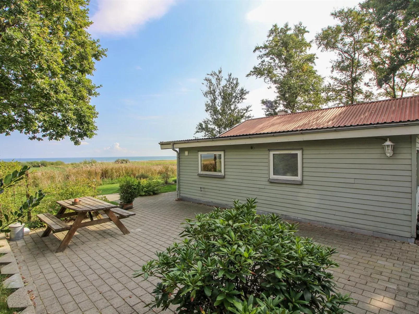 "Isalie" - 200m from the sea-Outside